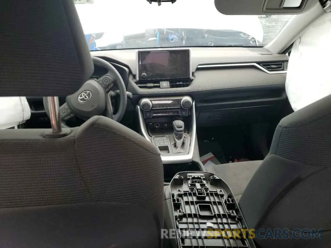 8 fotografías del automóvil dañado 2T3F1RFV6RW436326 TOYOTA RAV4 2024