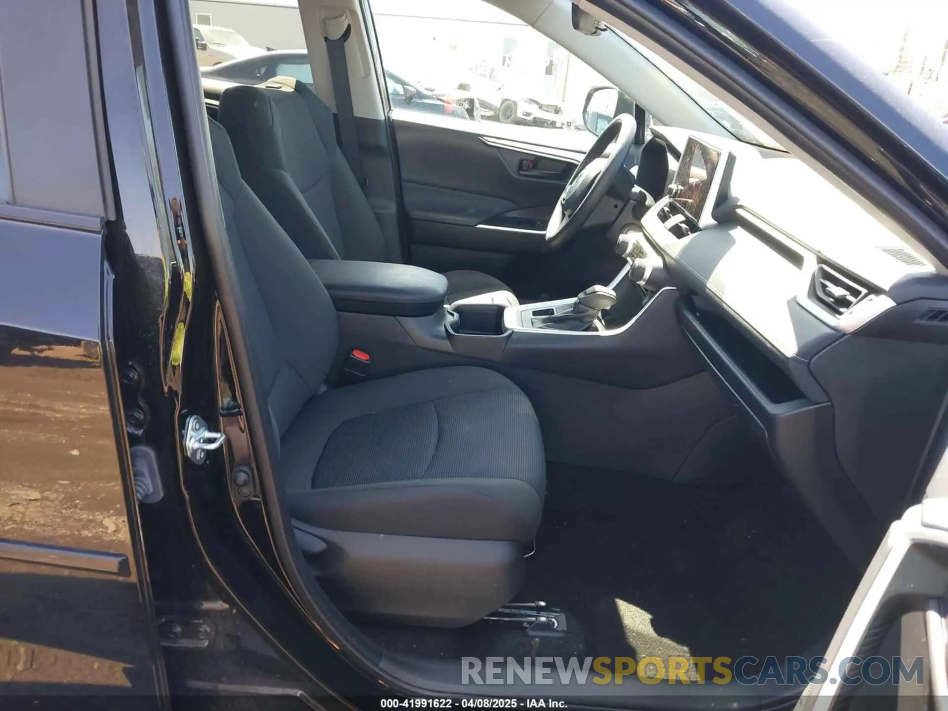 5 fotografías del automóvil dañado 2T3F1RFV7RW454818 TOYOTA RAV4 2024