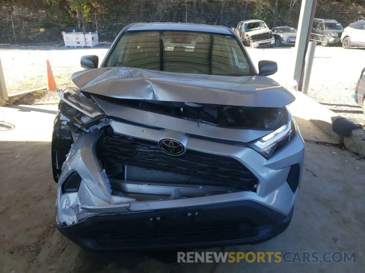 5 fotografías del automóvil dañado 2T3F1RFV7RW468931 TOYOTA RAV4 2024