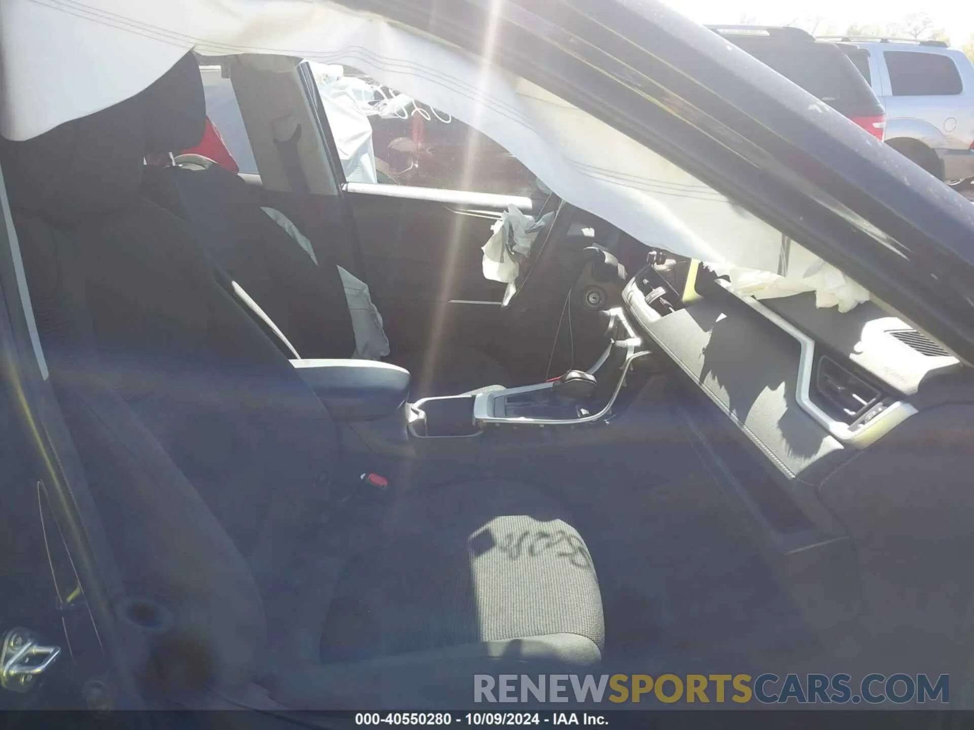 5 fotografías del automóvil dañado 2T3F1RFVXRC413682 TOYOTA RAV4 2024