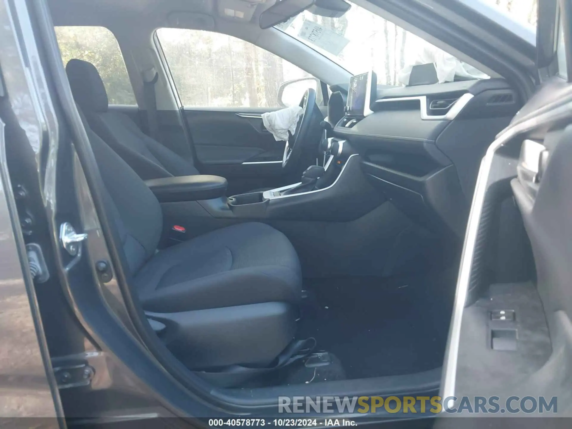 5 fotografías del automóvil dañado 2T3F1RFVXRW411574 TOYOTA RAV4 2024