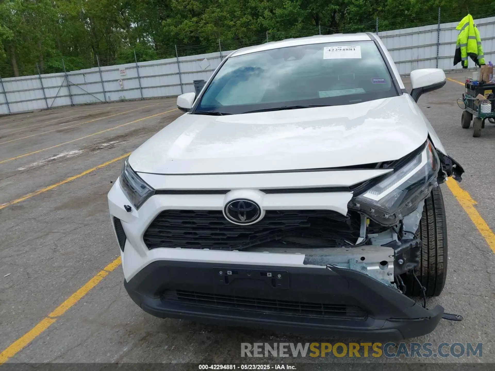 12 fotografías del automóvil dañado 2T3G1RFV3RC410336 TOYOTA RAV4 2024