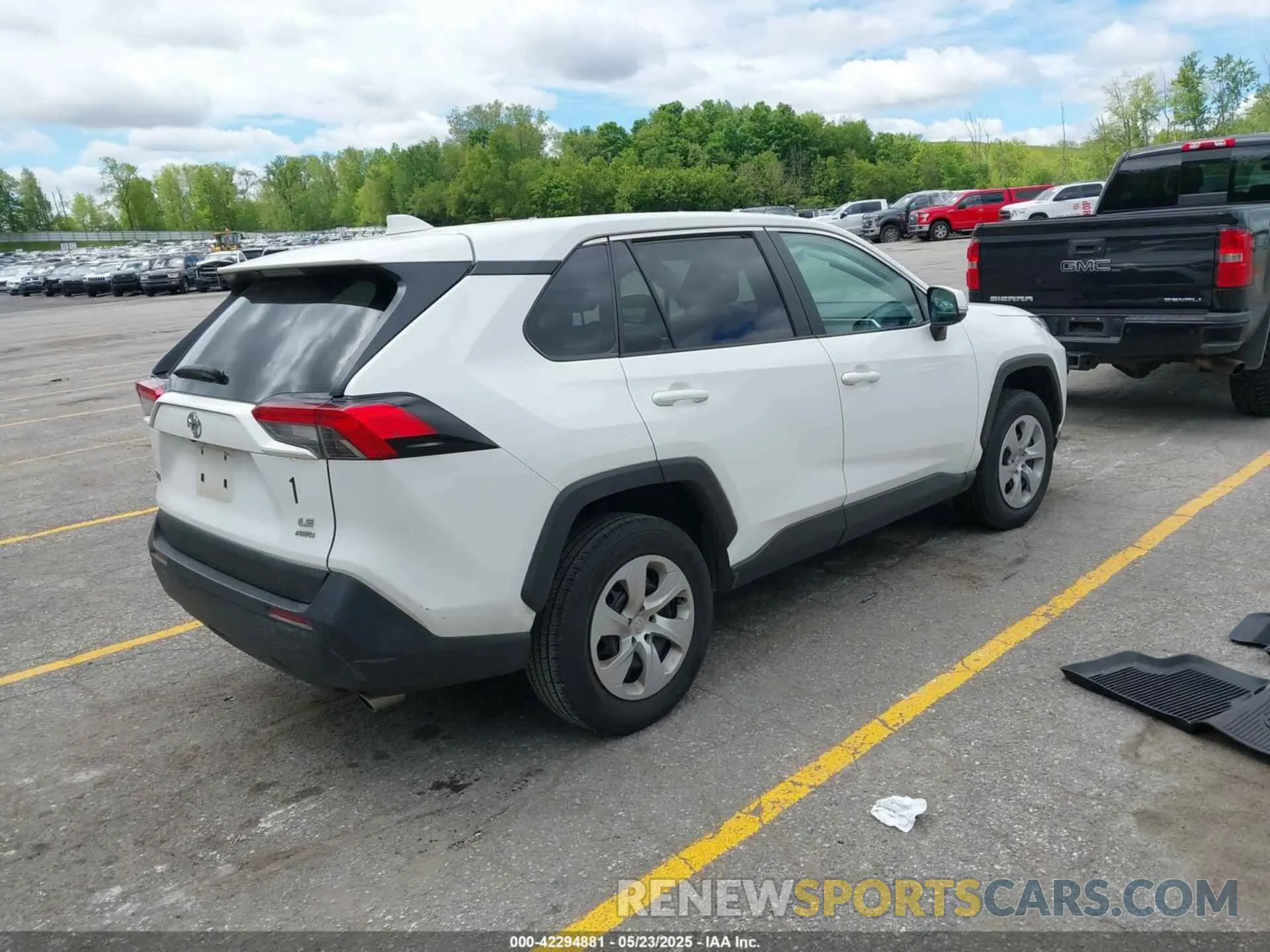 4 fotografías del automóvil dañado 2T3G1RFV3RC410336 TOYOTA RAV4 2024