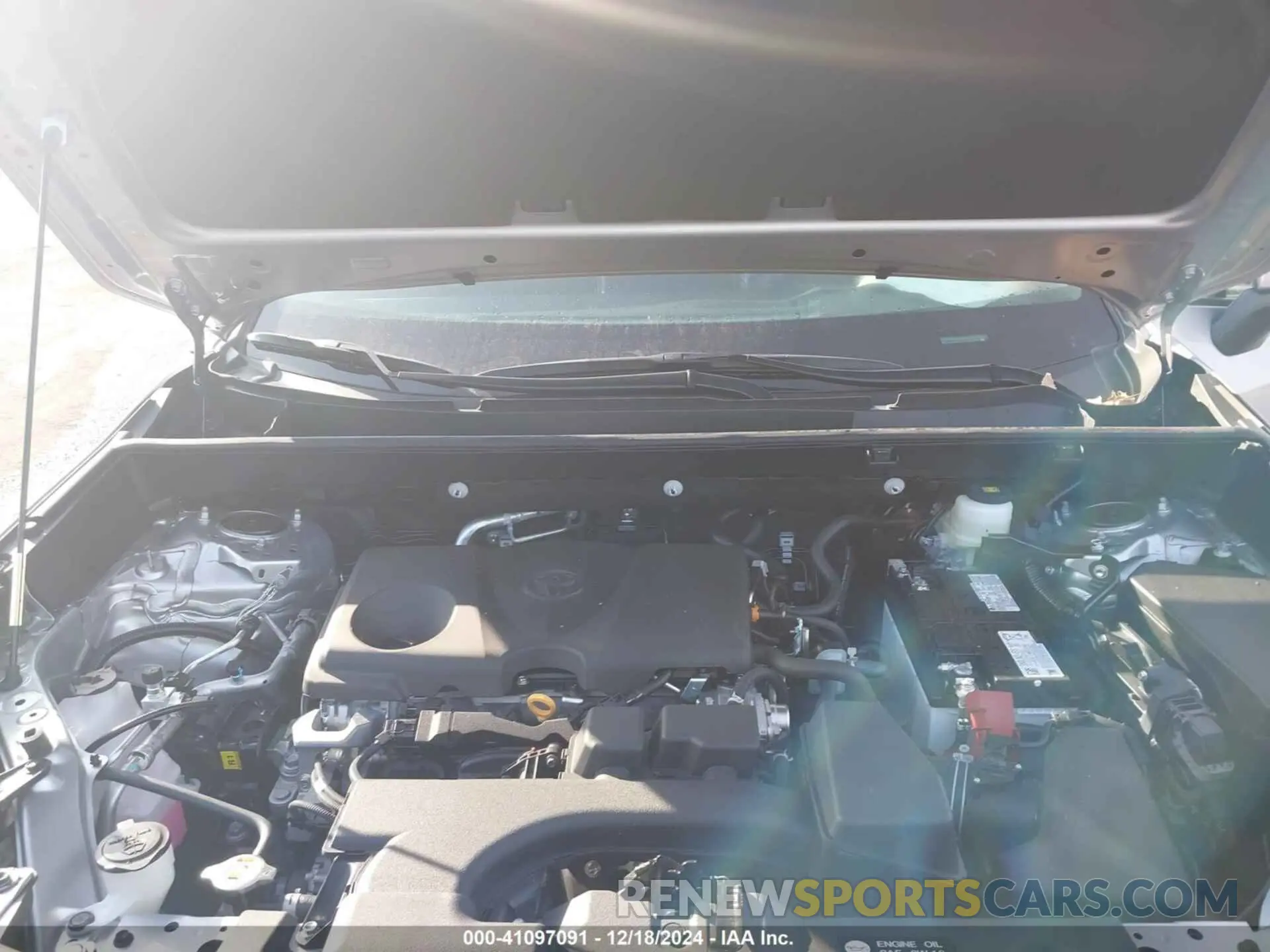 10 fotografías del automóvil dañado 2T3G1RFV3RC463943 TOYOTA RAV4 2024