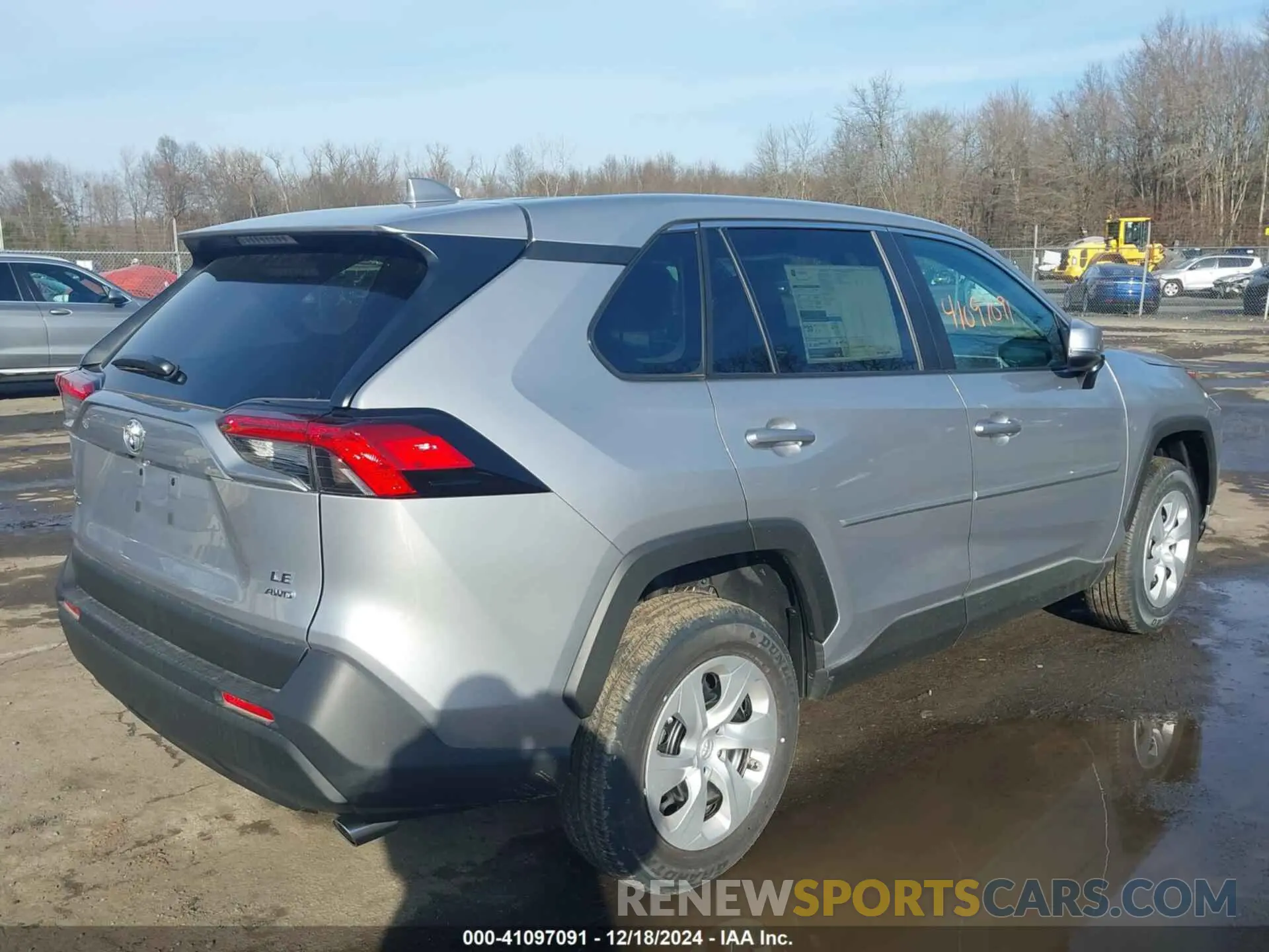 4 fotografías del automóvil dañado 2T3G1RFV3RC463943 TOYOTA RAV4 2024