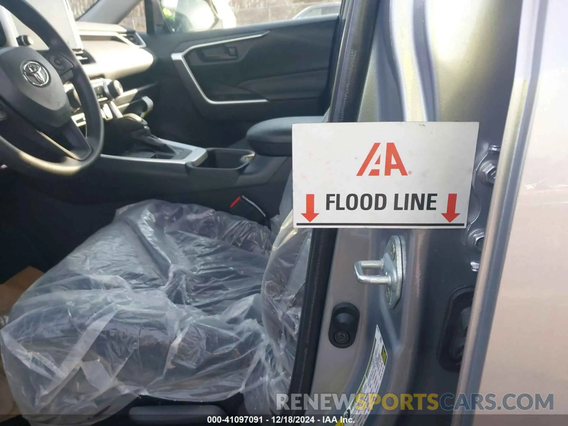 6 fotografías del automóvil dañado 2T3G1RFV3RC463943 TOYOTA RAV4 2024