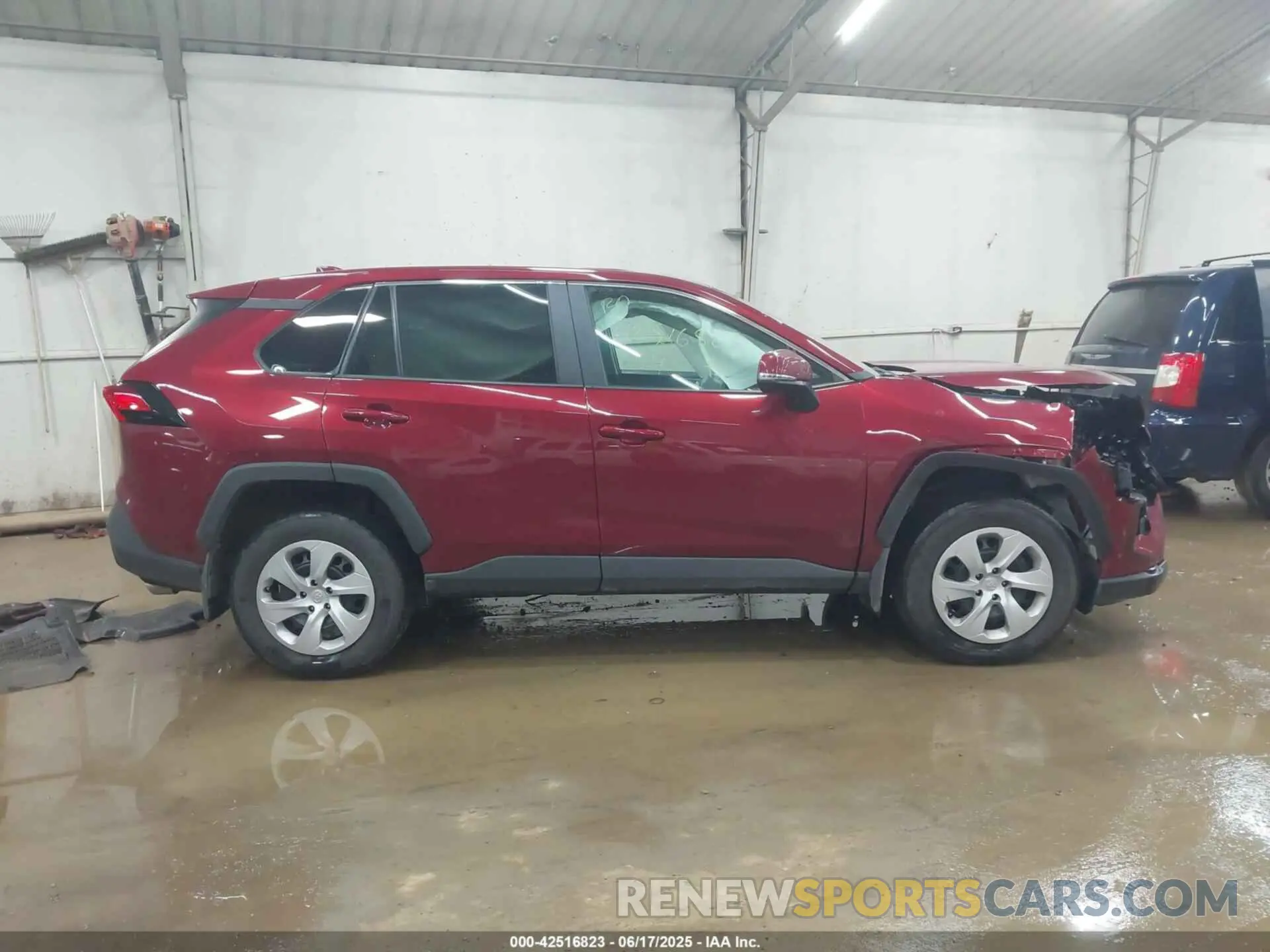 13 fotografías del automóvil dañado 2T3G1RFV4RW483987 TOYOTA RAV4 2024
