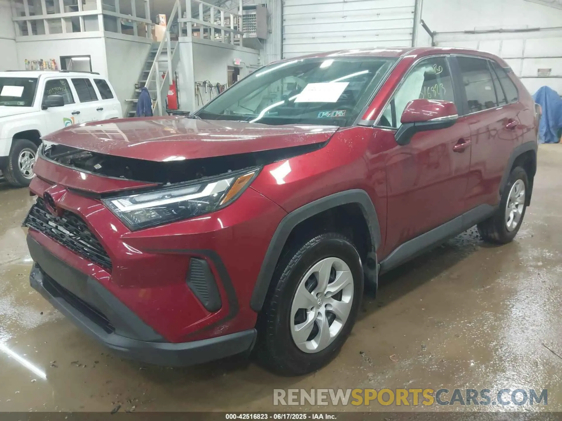 2 fotografías del automóvil dañado 2T3G1RFV4RW483987 TOYOTA RAV4 2024