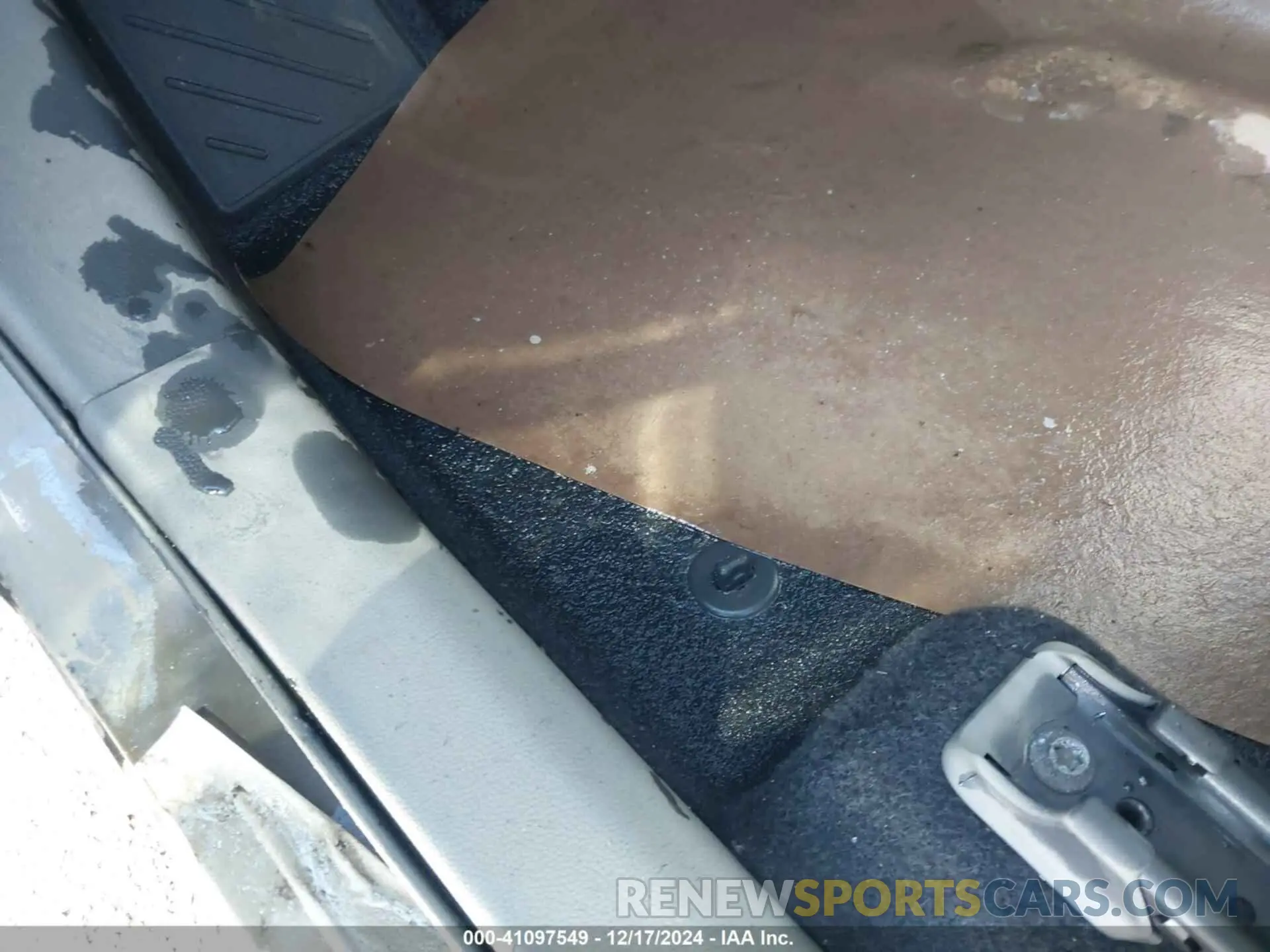 13 fotografías del automóvil dañado 2T3G1RFV7RC464464 TOYOTA RAV4 2024