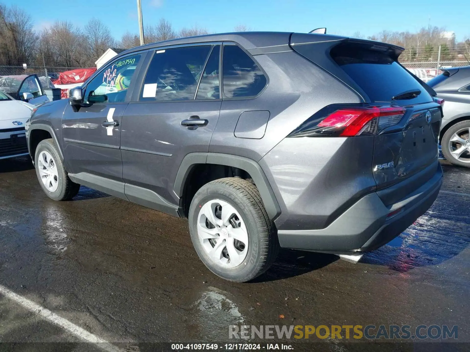 3 fotografías del automóvil dañado 2T3G1RFV7RC464464 TOYOTA RAV4 2024
