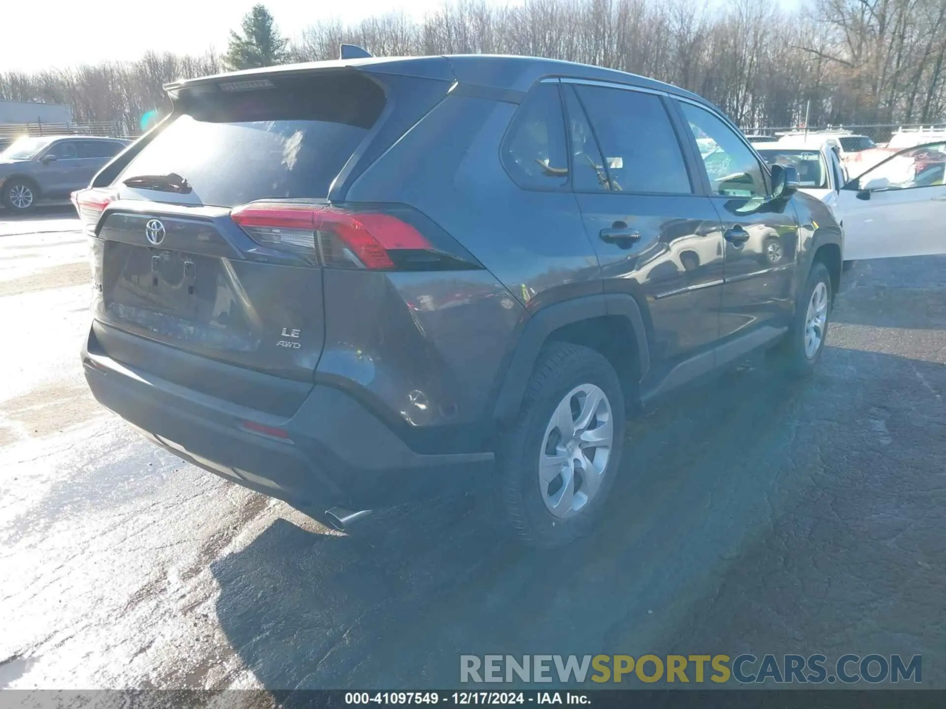 4 fotografías del automóvil dañado 2T3G1RFV7RC464464 TOYOTA RAV4 2024