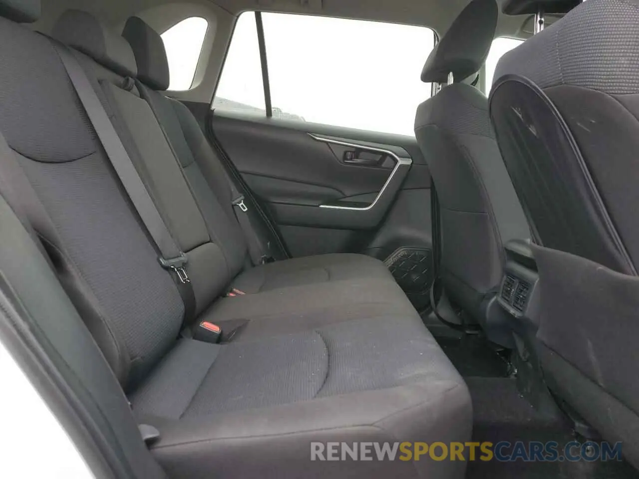 11 fotografías del automóvil dañado 2T3G1RFV7RC475951 TOYOTA RAV4 2024