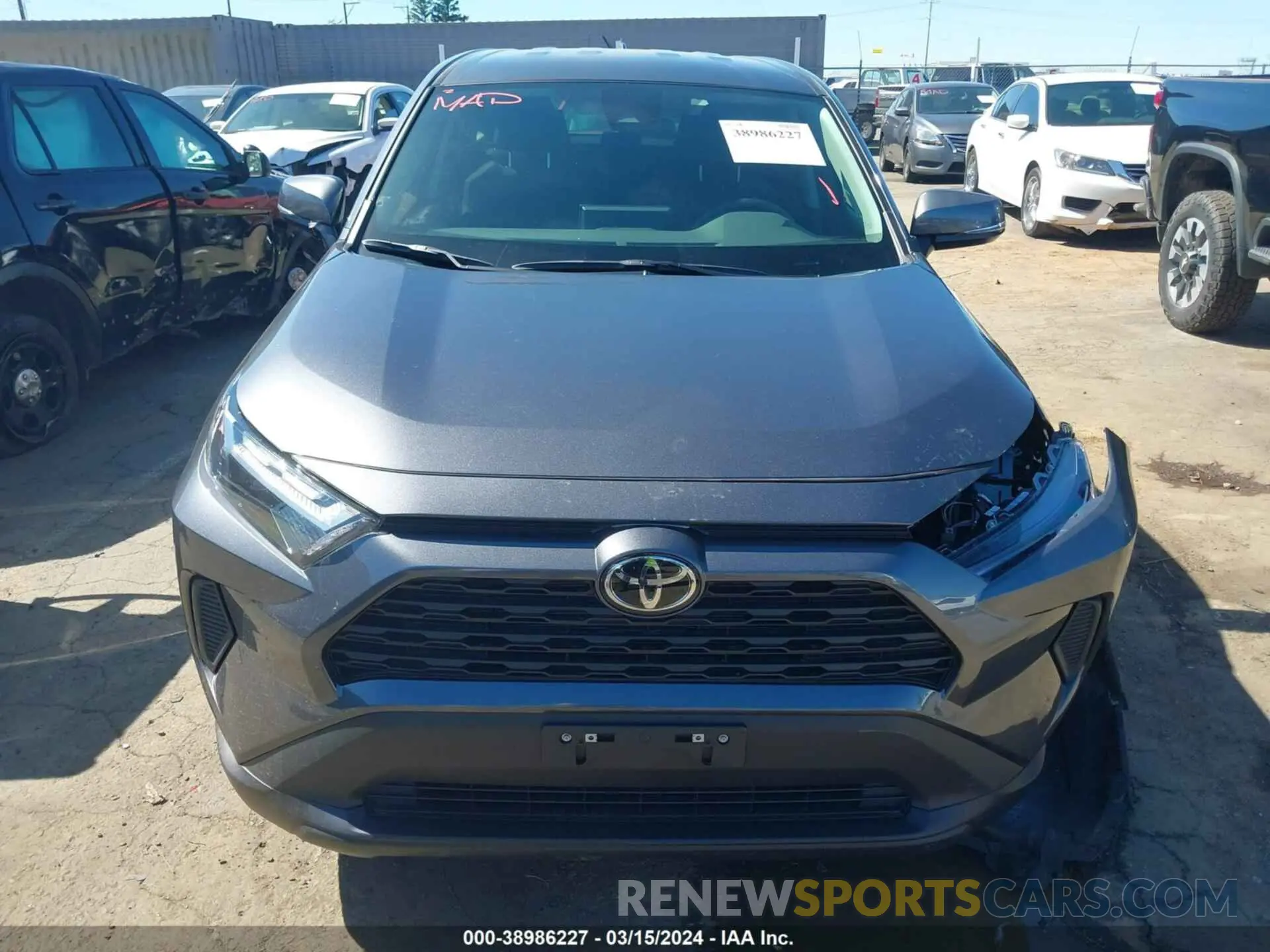 13 fotografías del automóvil dañado 2T3G1RFV8RC403124 TOYOTA RAV4 2024