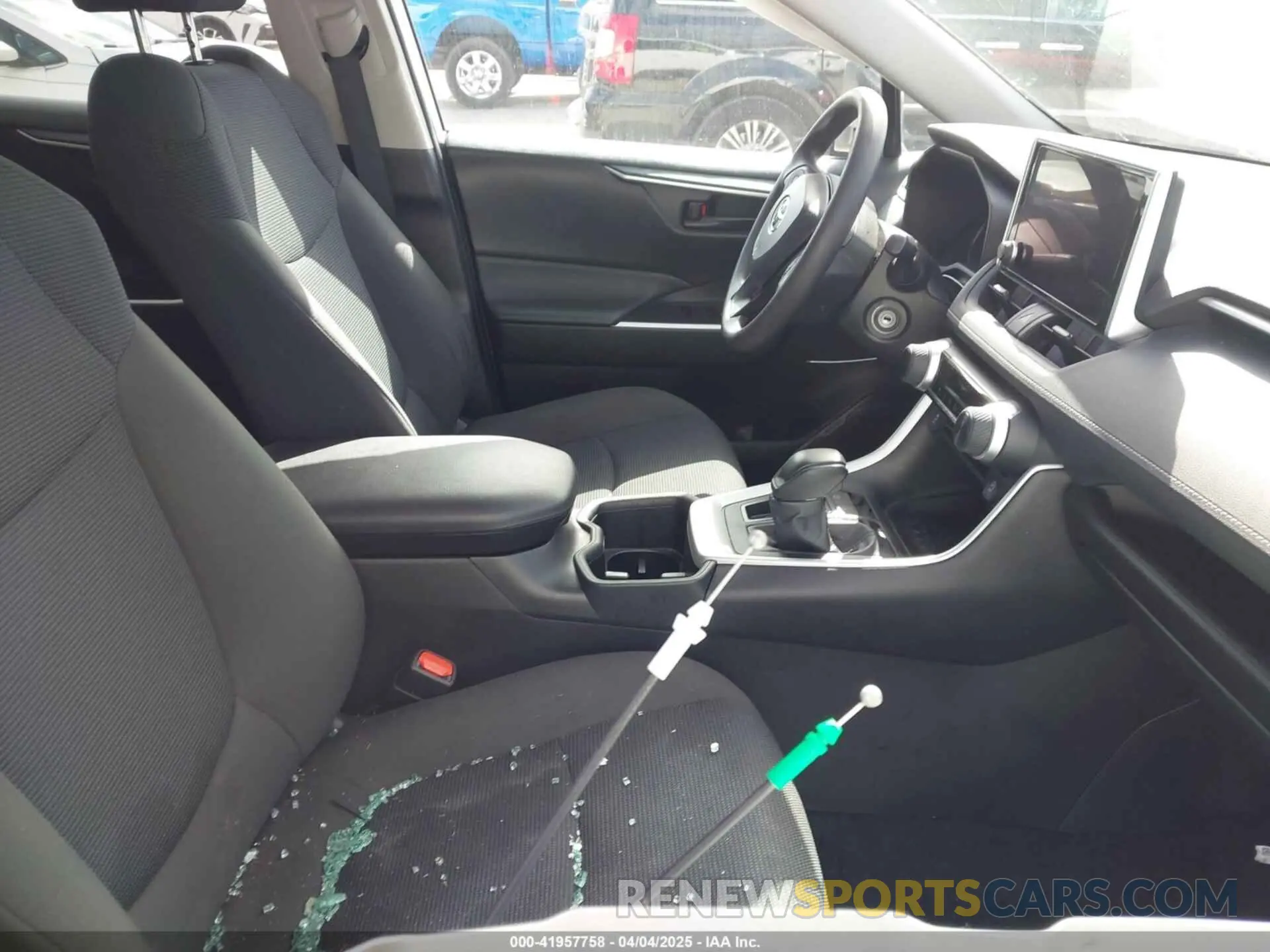 5 fotografías del automóvil dañado 2T3H1RFV1RC253166 TOYOTA RAV4 2024