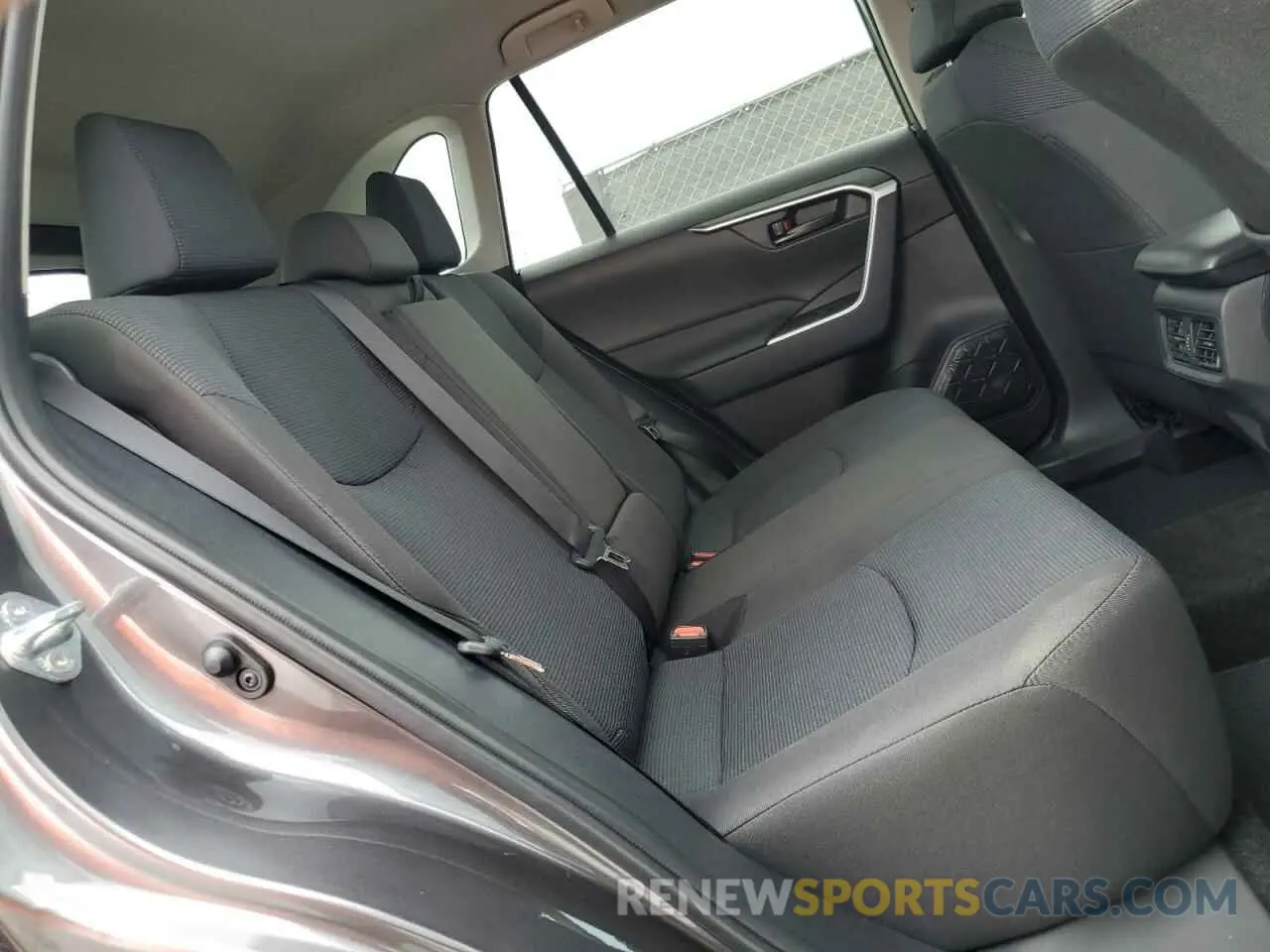 11 fotografías del automóvil dañado 2T3H1RFV1RC291514 TOYOTA RAV4 2024