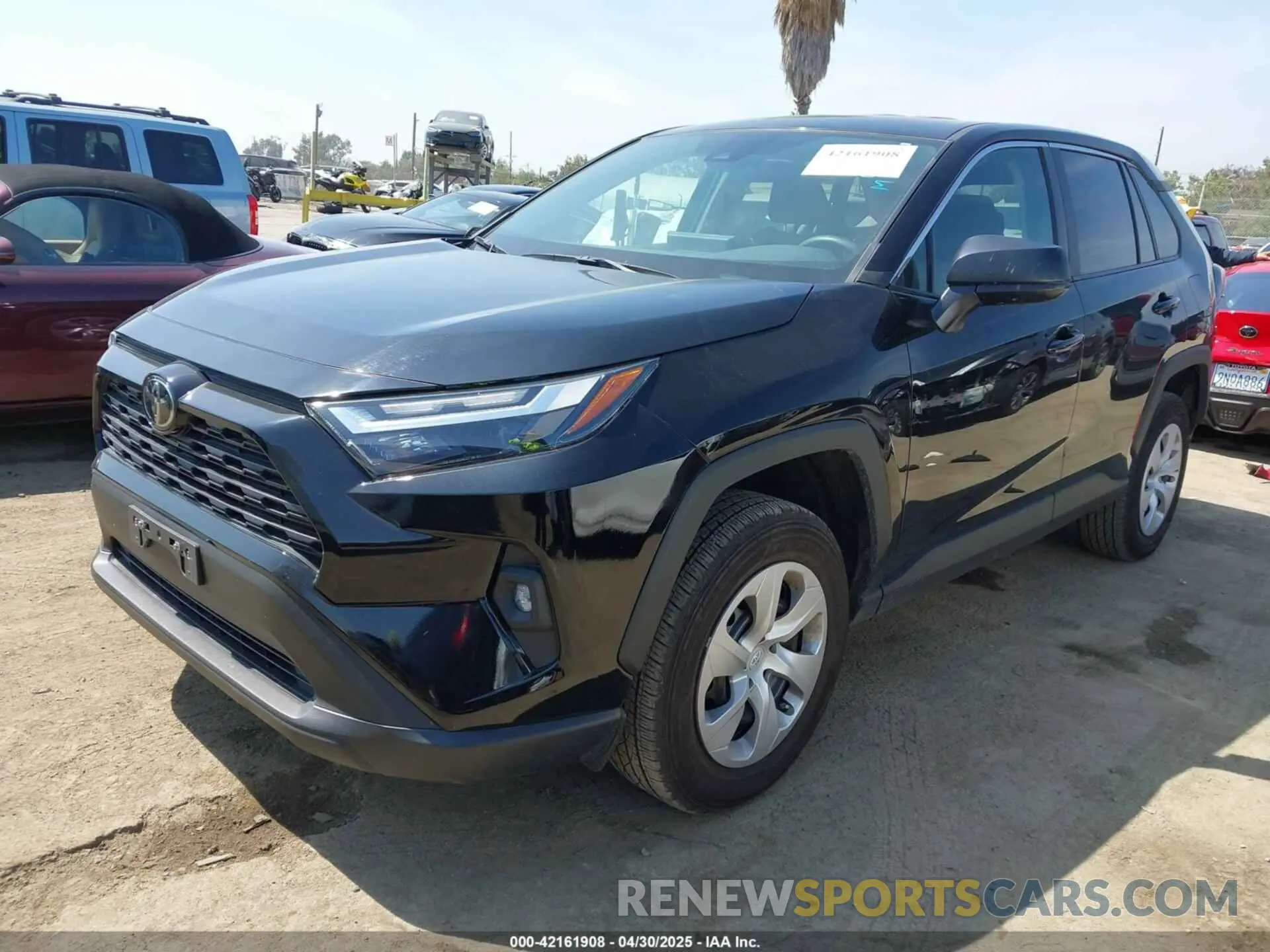 2 fotografías del automóvil dañado 2T3H1RFV1RW322887 TOYOTA RAV4 2024
