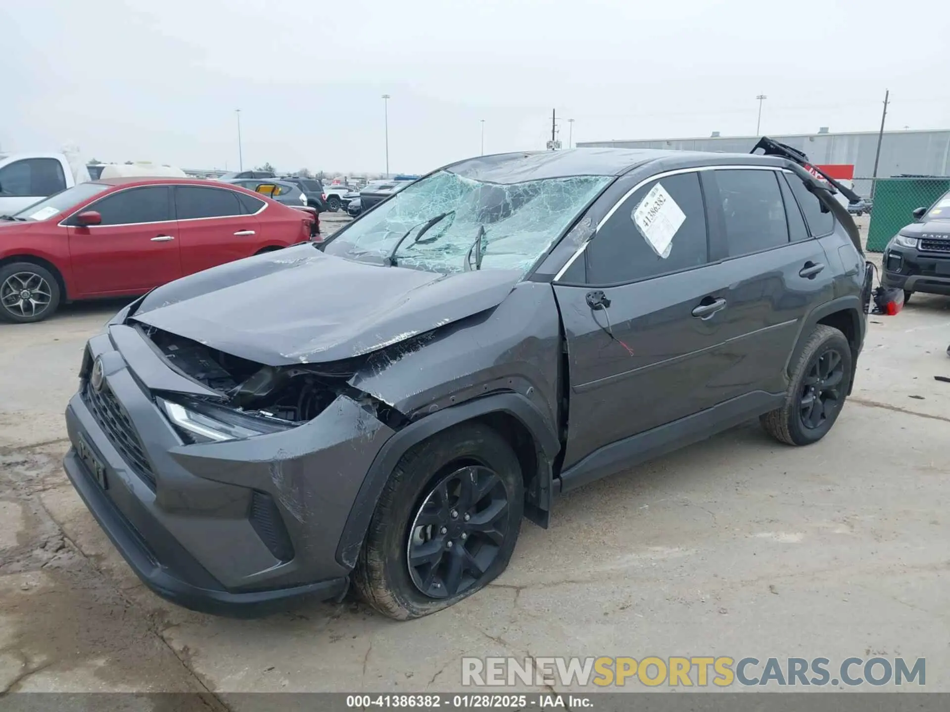 2 fotografías del automóvil dañado 2T3H1RFV1RW323263 TOYOTA RAV4 2024