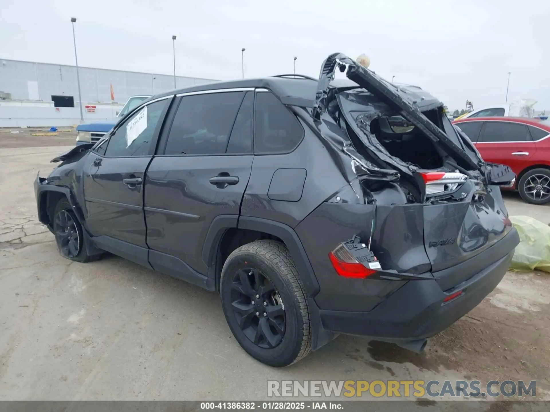 3 fotografías del automóvil dañado 2T3H1RFV1RW323263 TOYOTA RAV4 2024