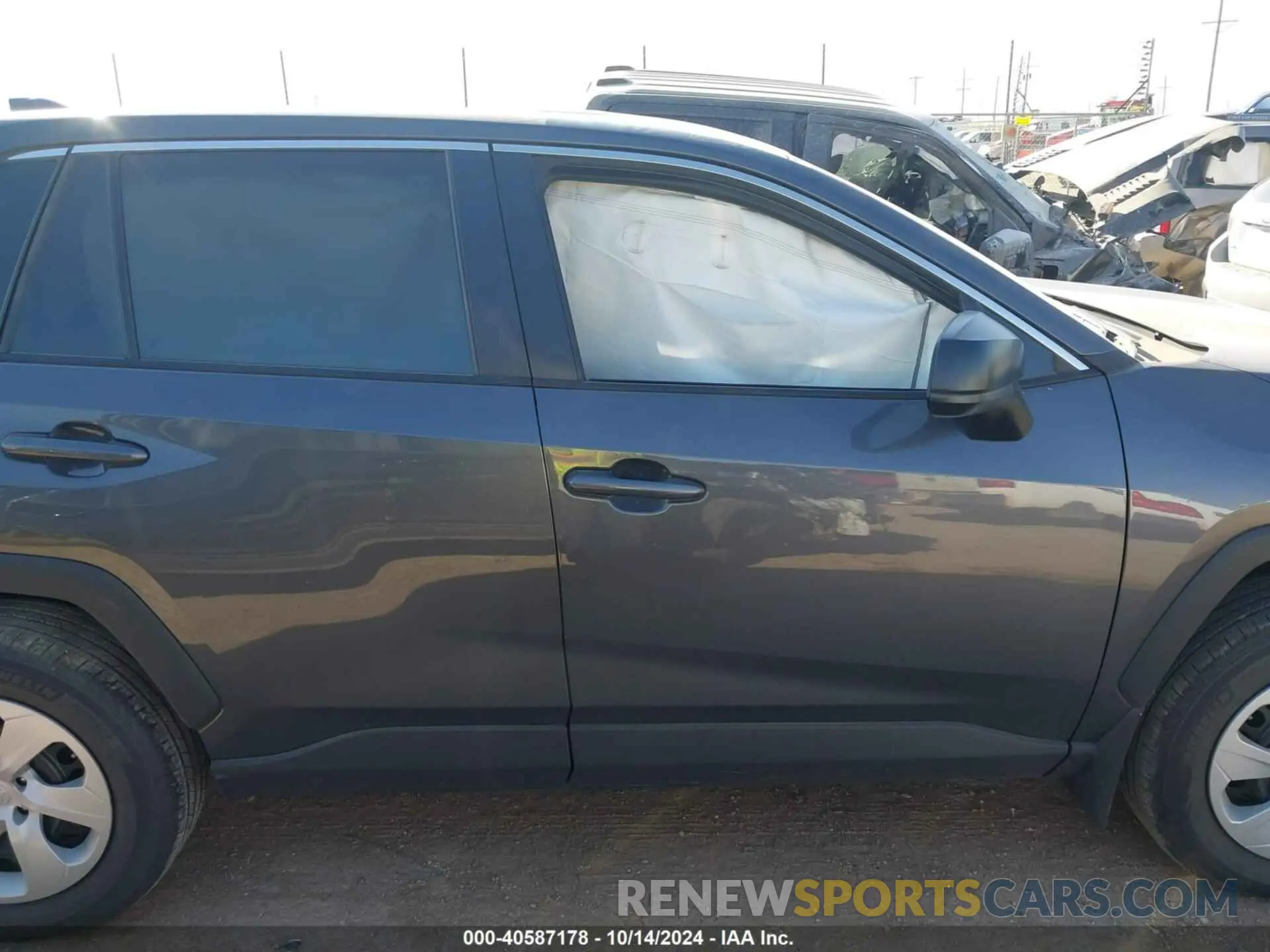 13 fotografías del automóvil dañado 2T3H1RFV1RW336983 TOYOTA RAV4 2024