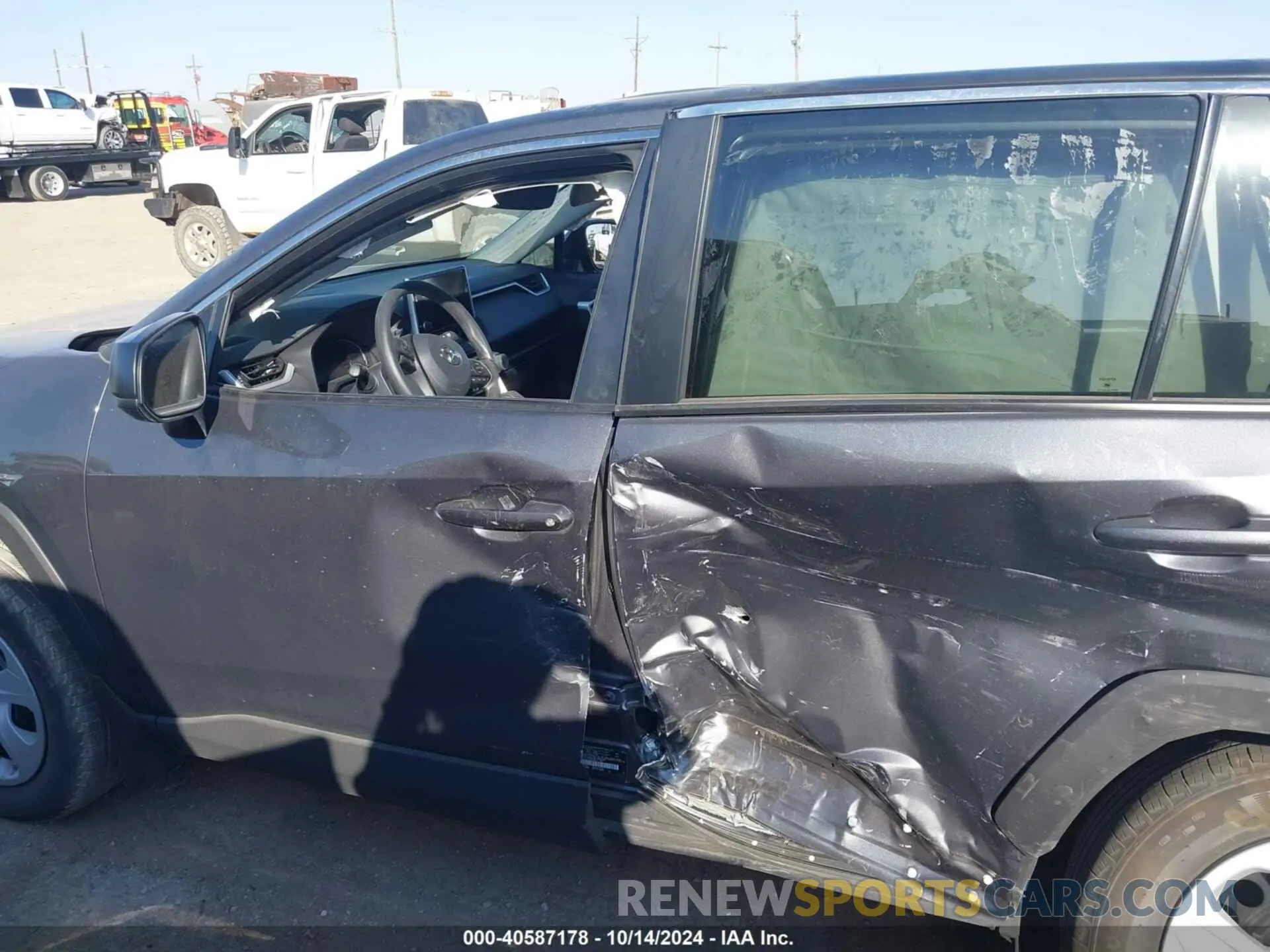 14 fotografías del automóvil dañado 2T3H1RFV1RW336983 TOYOTA RAV4 2024