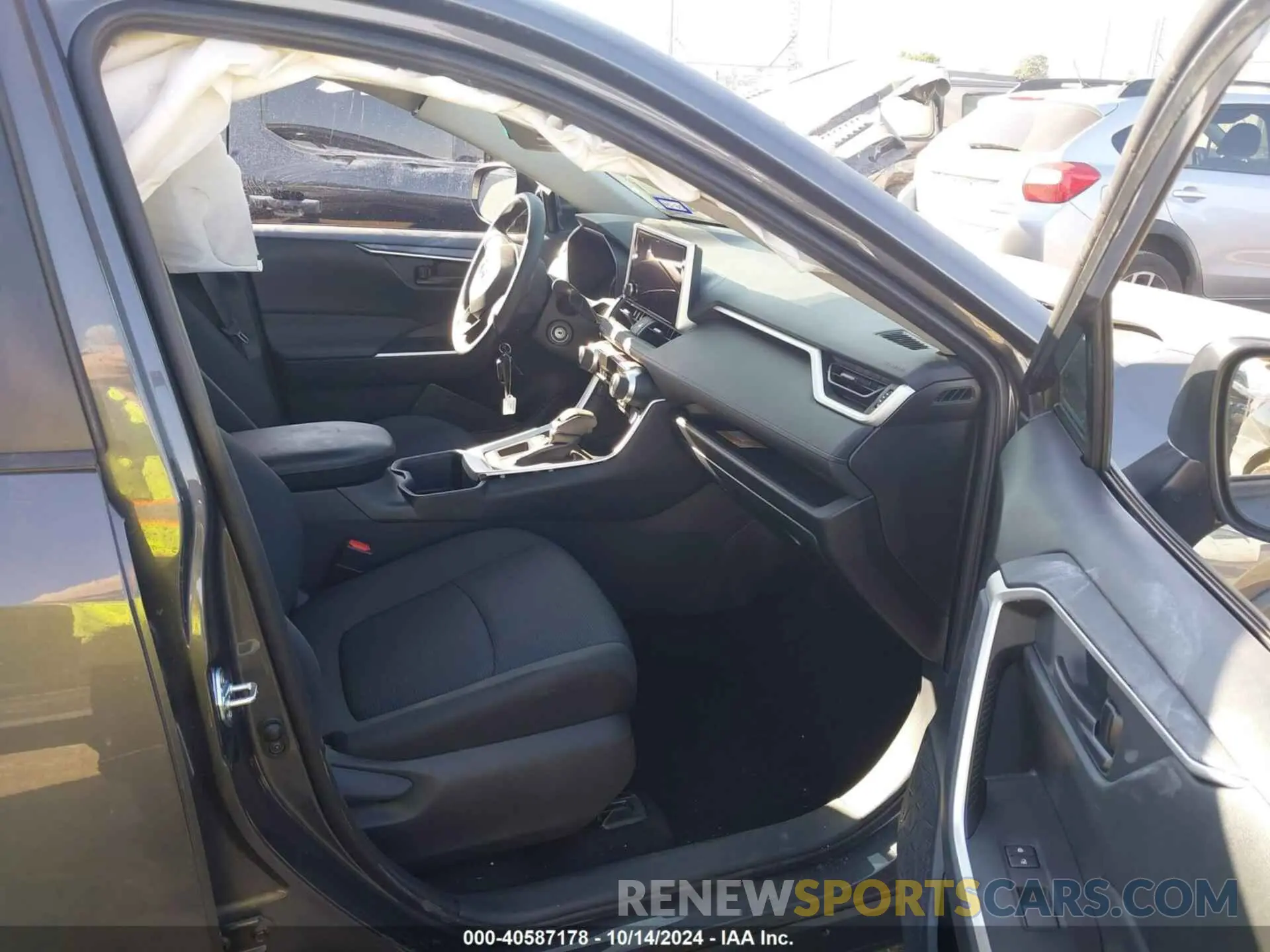 5 fotografías del automóvil dañado 2T3H1RFV1RW336983 TOYOTA RAV4 2024
