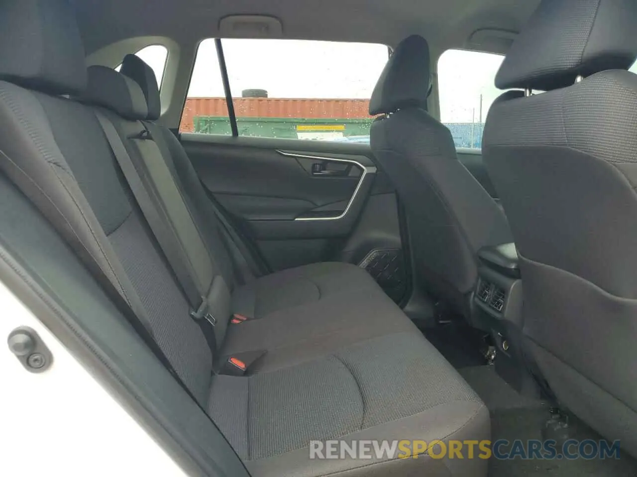 11 fotografías del automóvil dañado 2T3H1RFV1RW348745 TOYOTA RAV4 2024