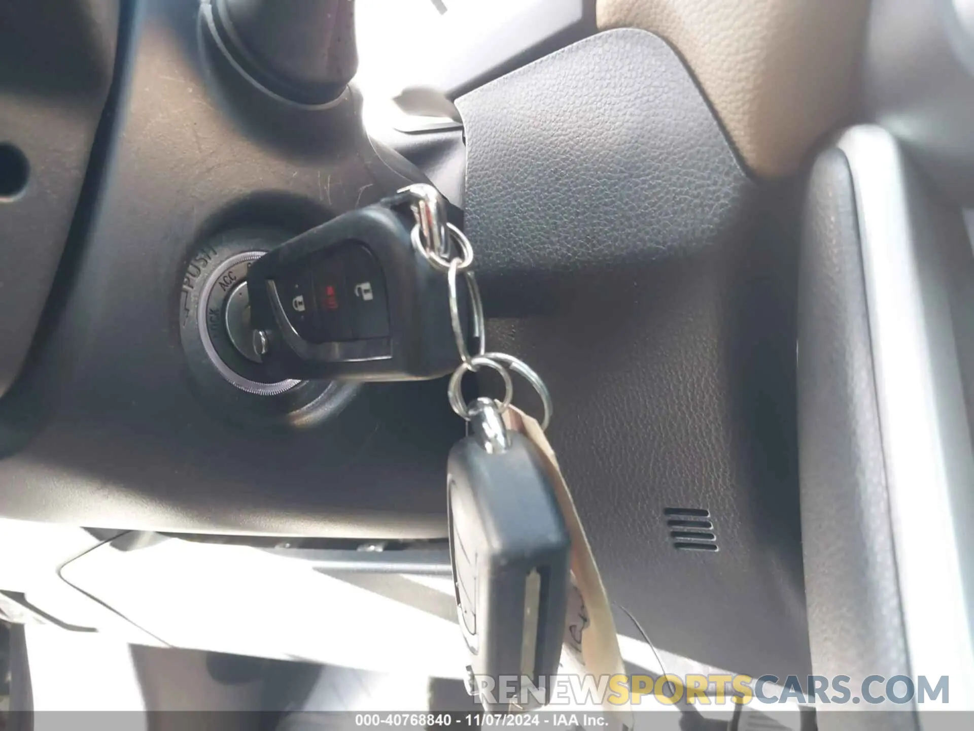11 fotografías del automóvil dañado 2T3H1RFV2RW323160 TOYOTA RAV4 2024