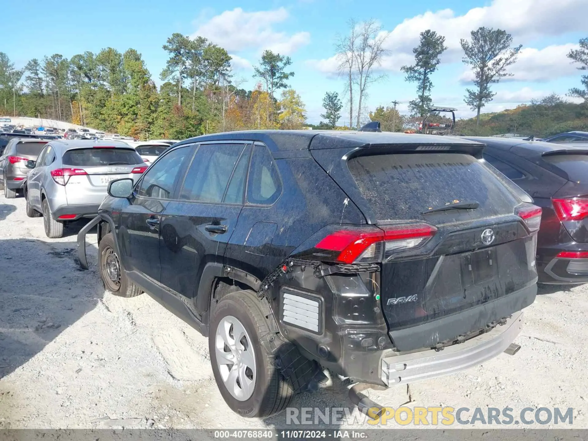 14 fotografías del automóvil dañado 2T3H1RFV2RW323160 TOYOTA RAV4 2024