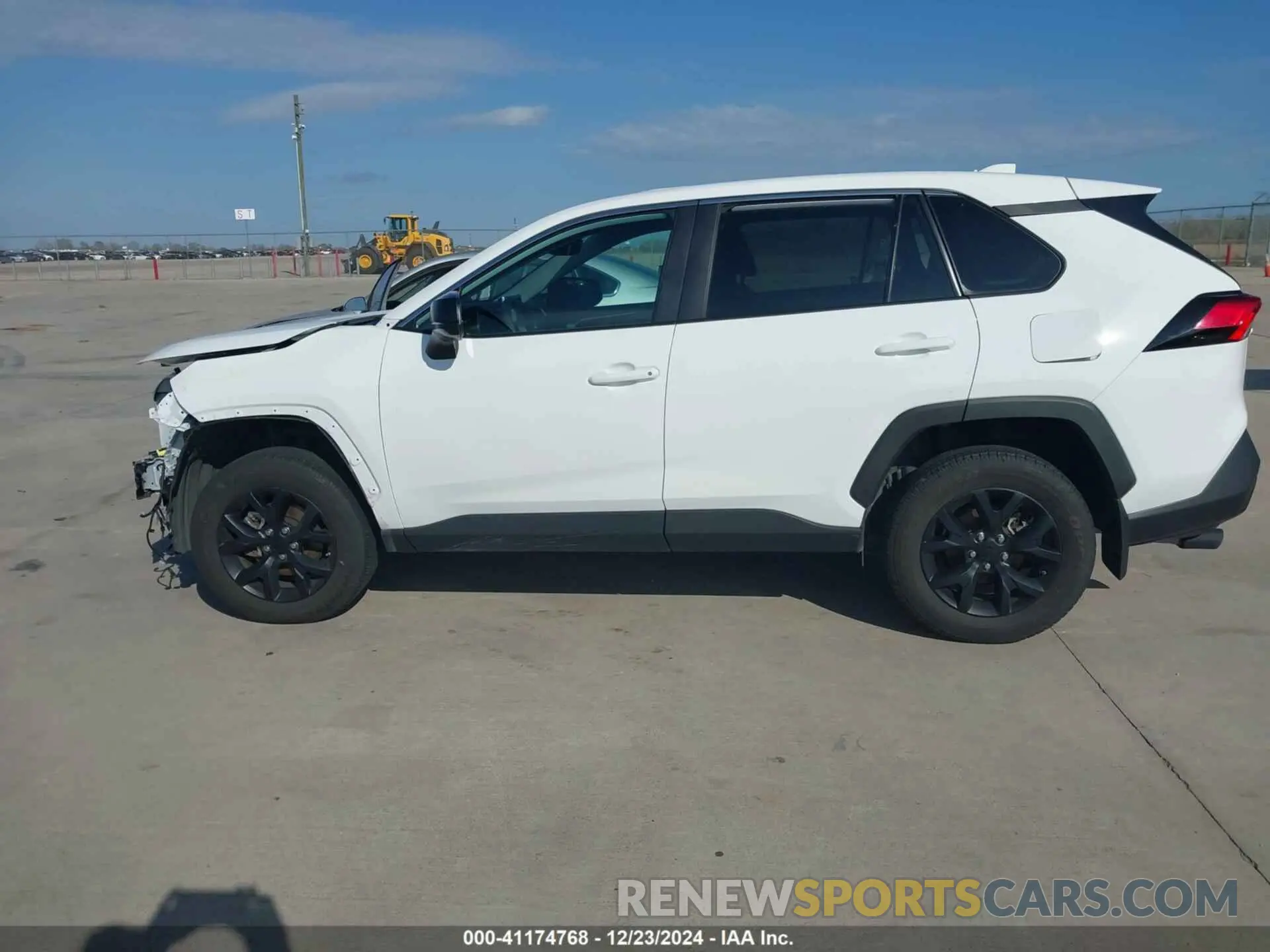 14 fotografías del automóvil dañado 2T3H1RFV3RC255338 TOYOTA RAV4 2024