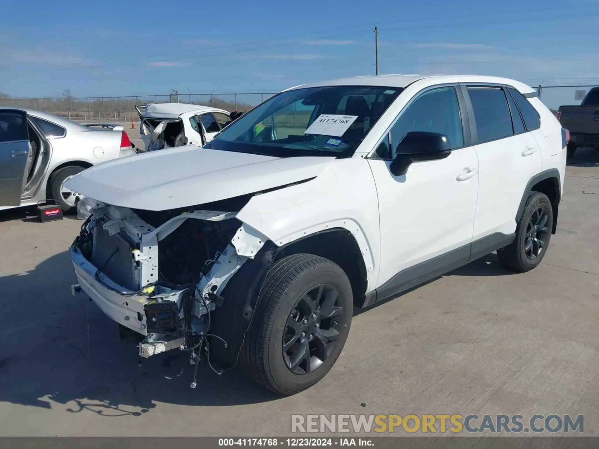 2 fotografías del automóvil dañado 2T3H1RFV3RC255338 TOYOTA RAV4 2024