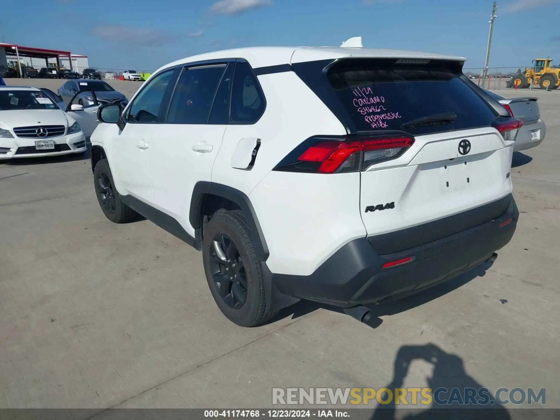 3 fotografías del automóvil dañado 2T3H1RFV3RC255338 TOYOTA RAV4 2024