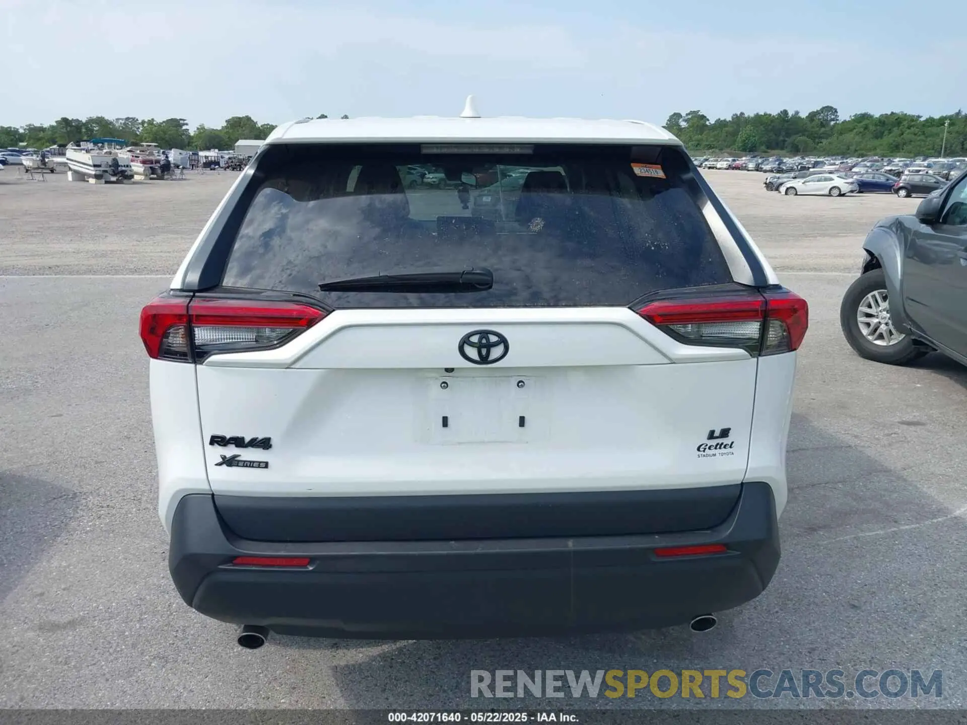 16 fotografías del automóvil dañado 2T3H1RFV3RC268803 TOYOTA RAV4 2024