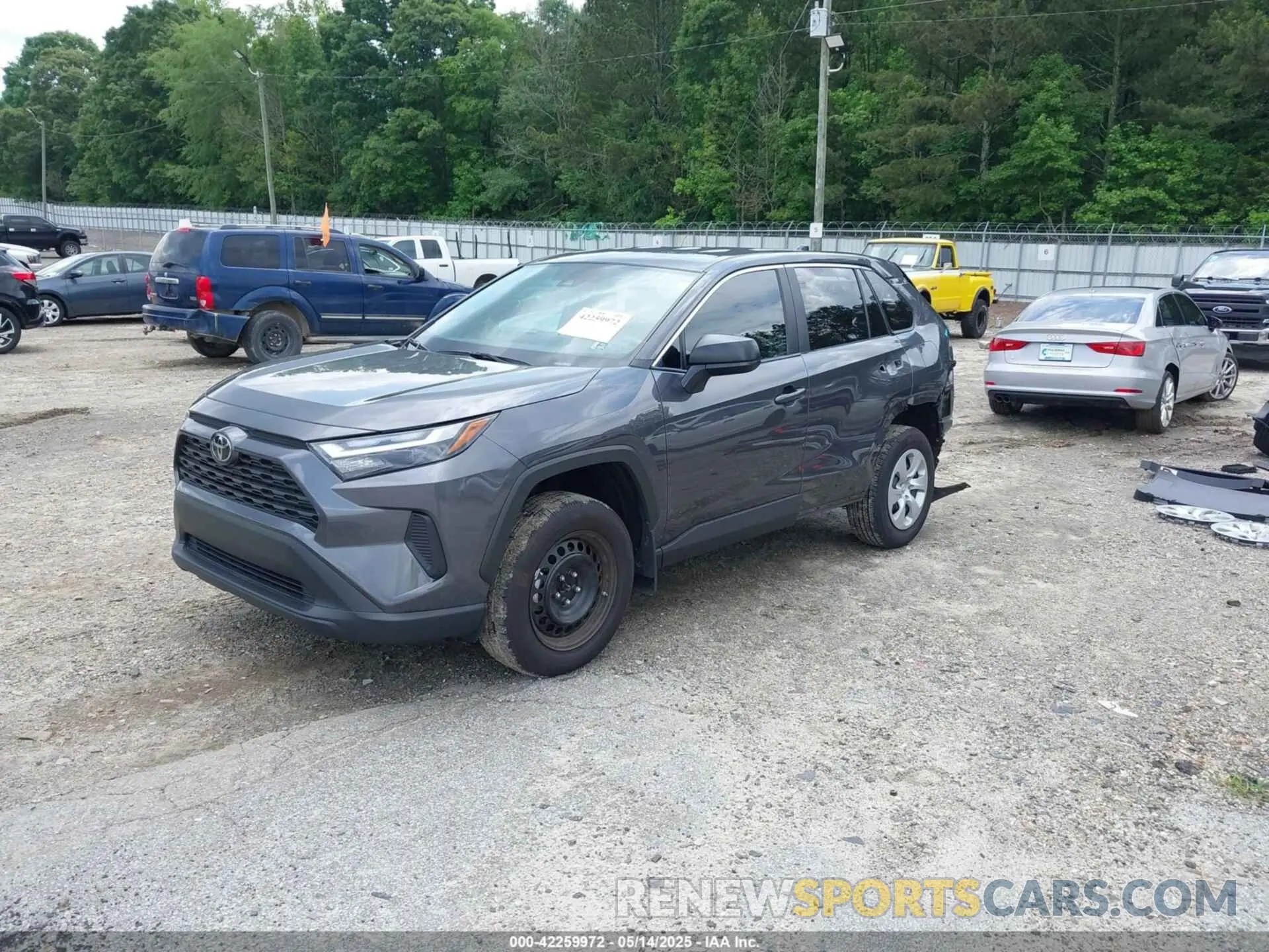 2 fotografías del automóvil dañado 2T3H1RFV3RC281437 TOYOTA RAV4 2024