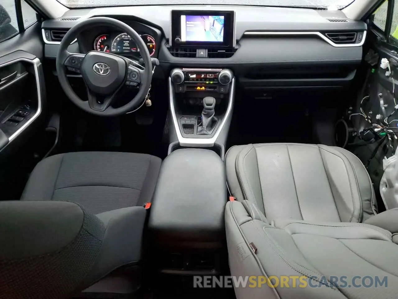 8 fotografías del automóvil dañado 2T3H1RFV3RC285200 TOYOTA RAV4 2024