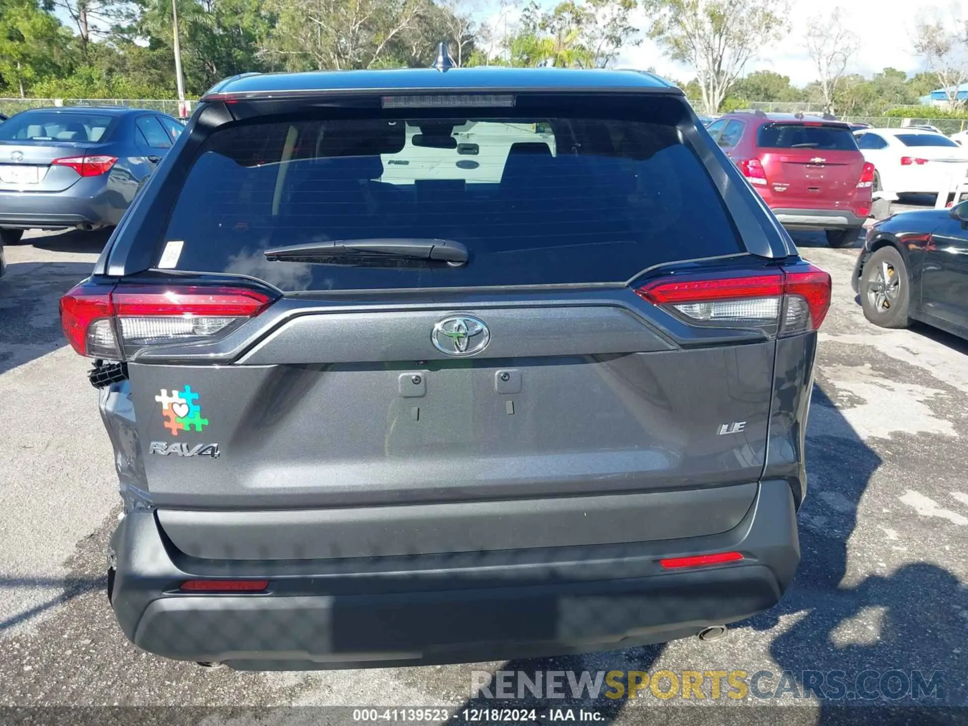 17 fotografías del automóvil dañado 2T3H1RFV4RW361442 TOYOTA RAV4 2024