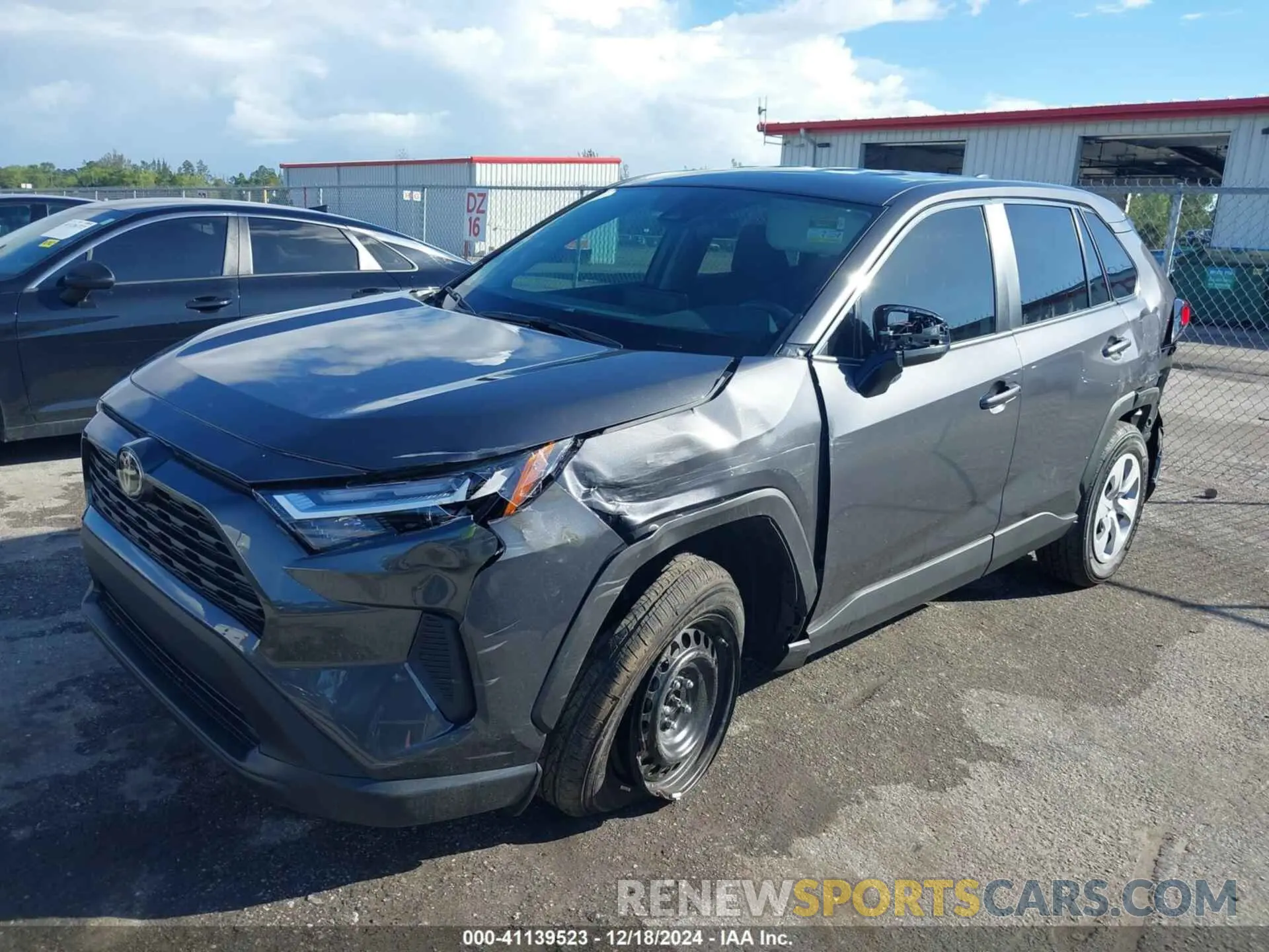 2 fotografías del automóvil dañado 2T3H1RFV4RW361442 TOYOTA RAV4 2024
