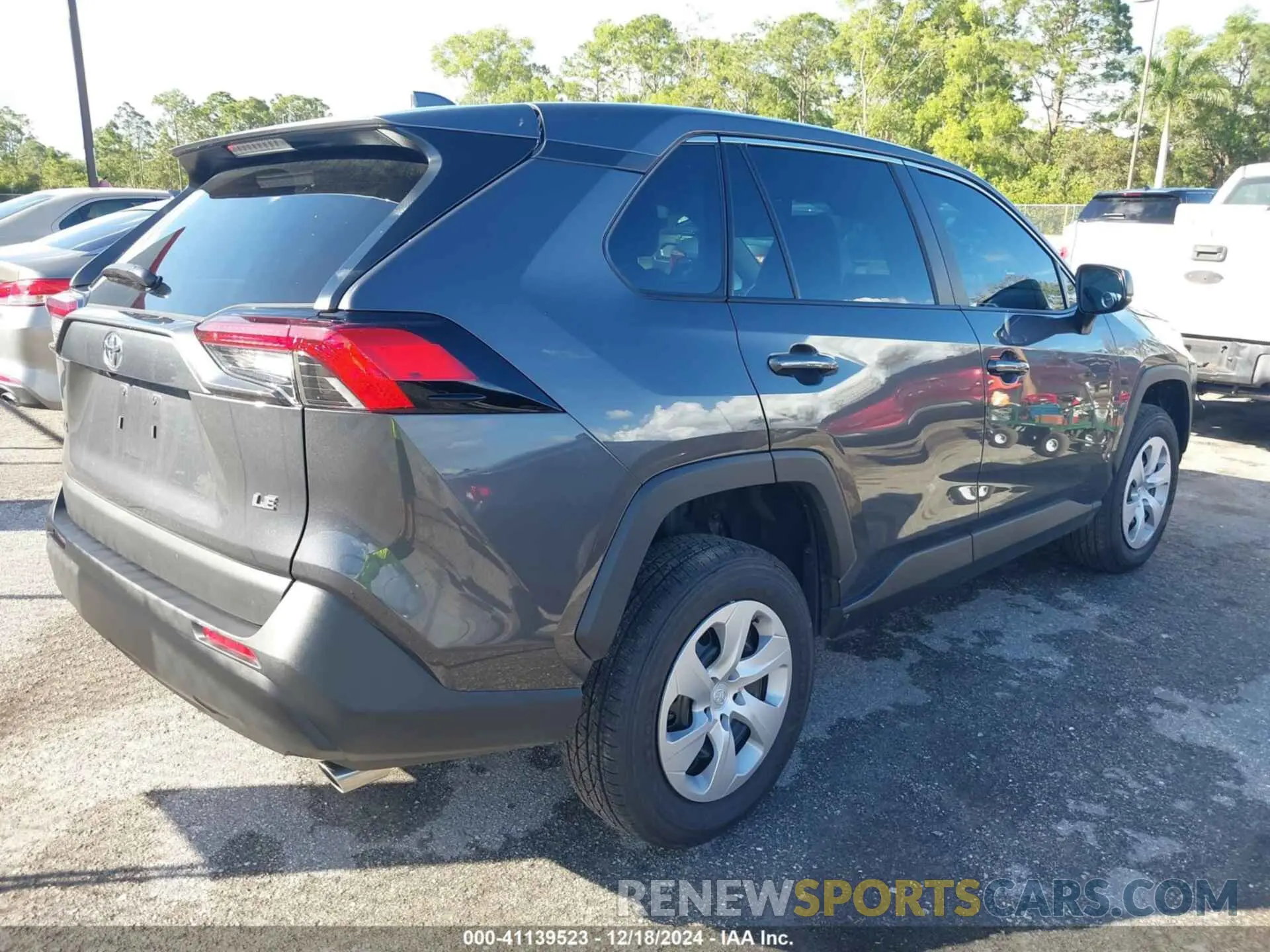 4 fotografías del automóvil dañado 2T3H1RFV4RW361442 TOYOTA RAV4 2024