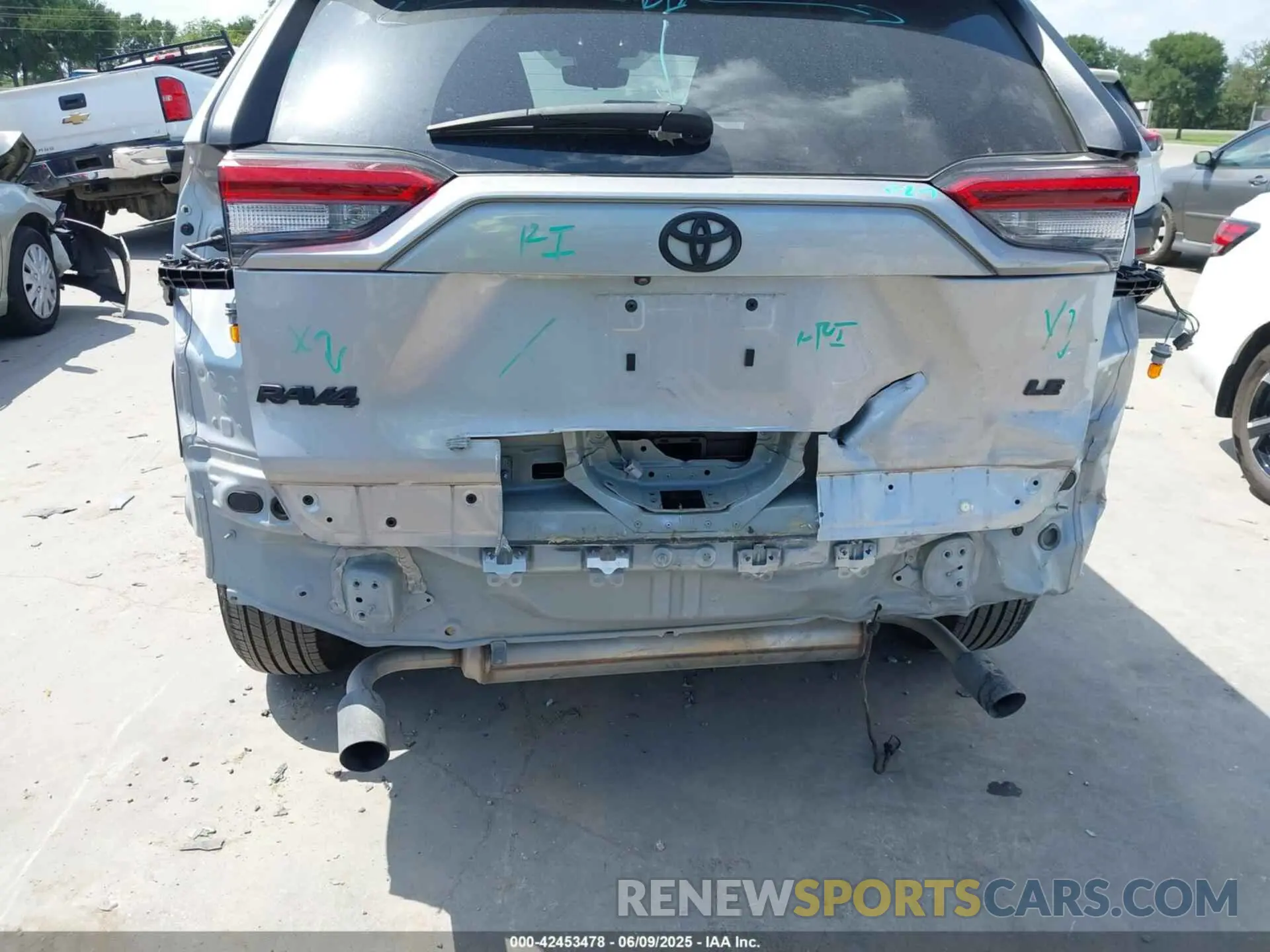 6 fotografías del automóvil dañado 2T3H1RFV5RC253669 TOYOTA RAV4 2024