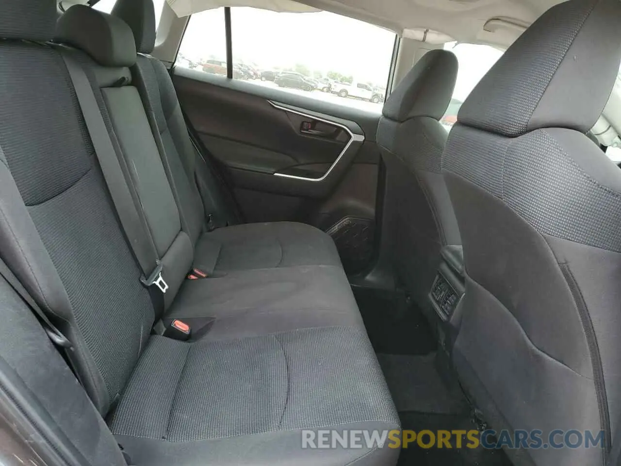 10 fotografías del automóvil dañado 2T3H1RFV5RC267135 TOYOTA RAV4 2024