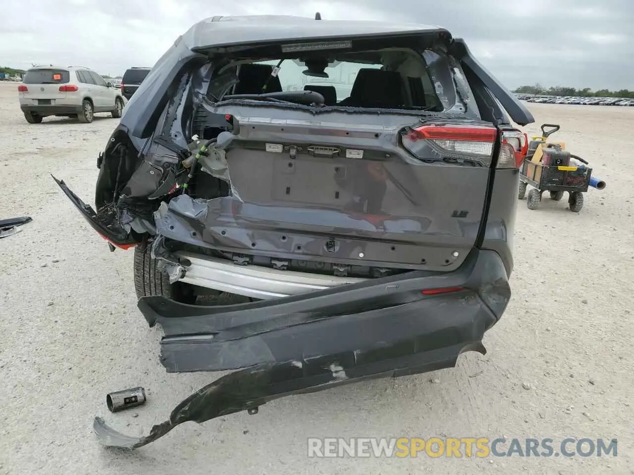 6 fotografías del automóvil dañado 2T3H1RFV5RC267135 TOYOTA RAV4 2024