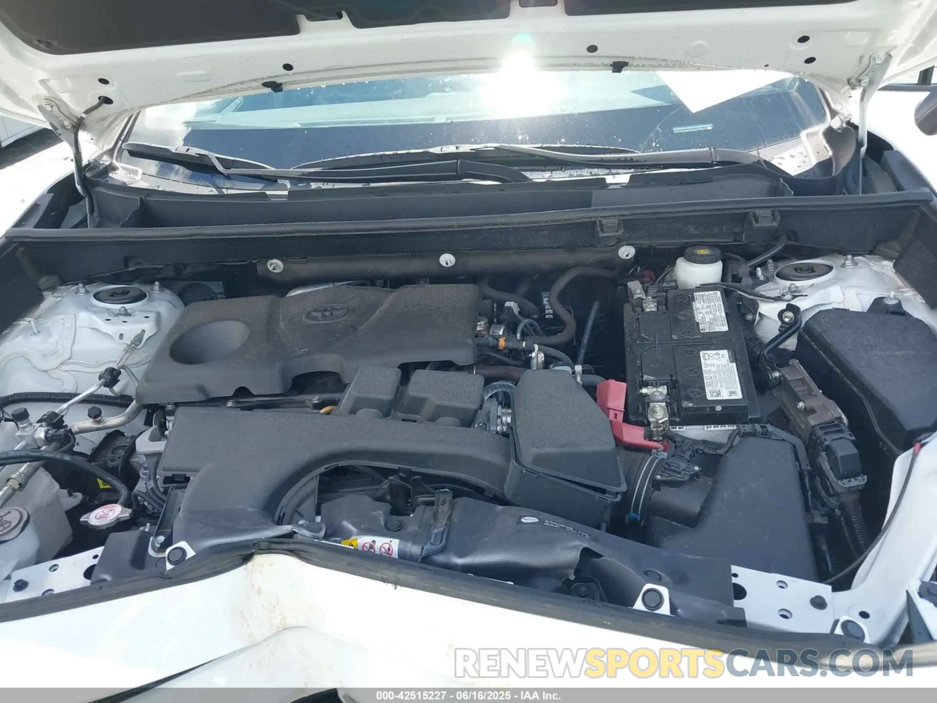 10 fotografías del automóvil dañado 2T3H1RFV5RW313027 TOYOTA RAV4 2024