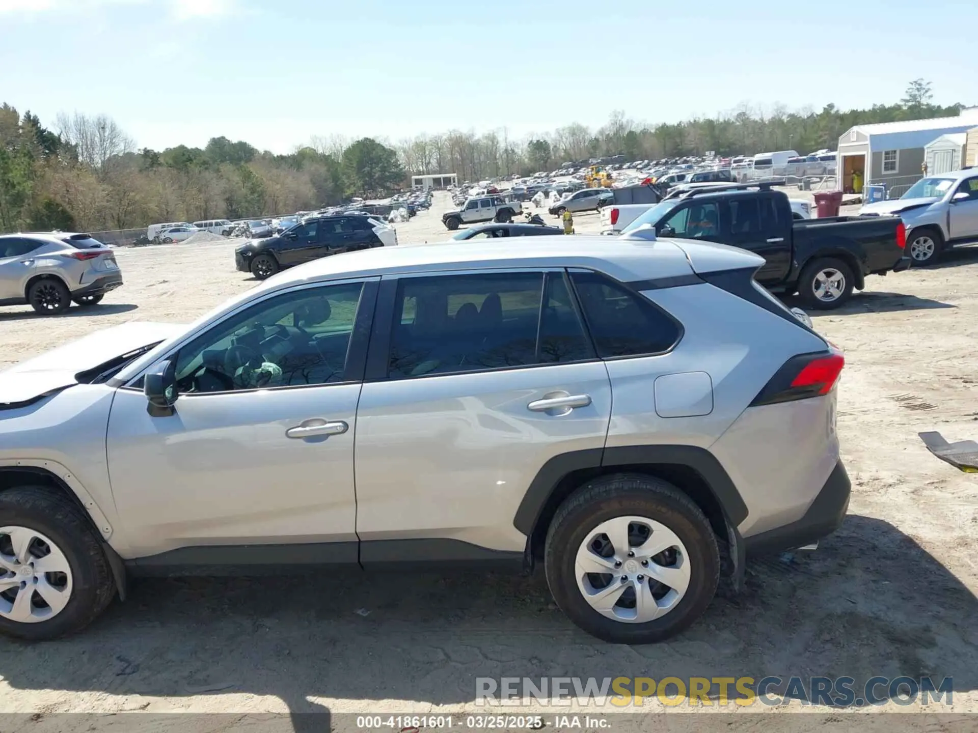 15 fotografías del automóvil dañado 2T3H1RFV5RW339305 TOYOTA RAV4 2024