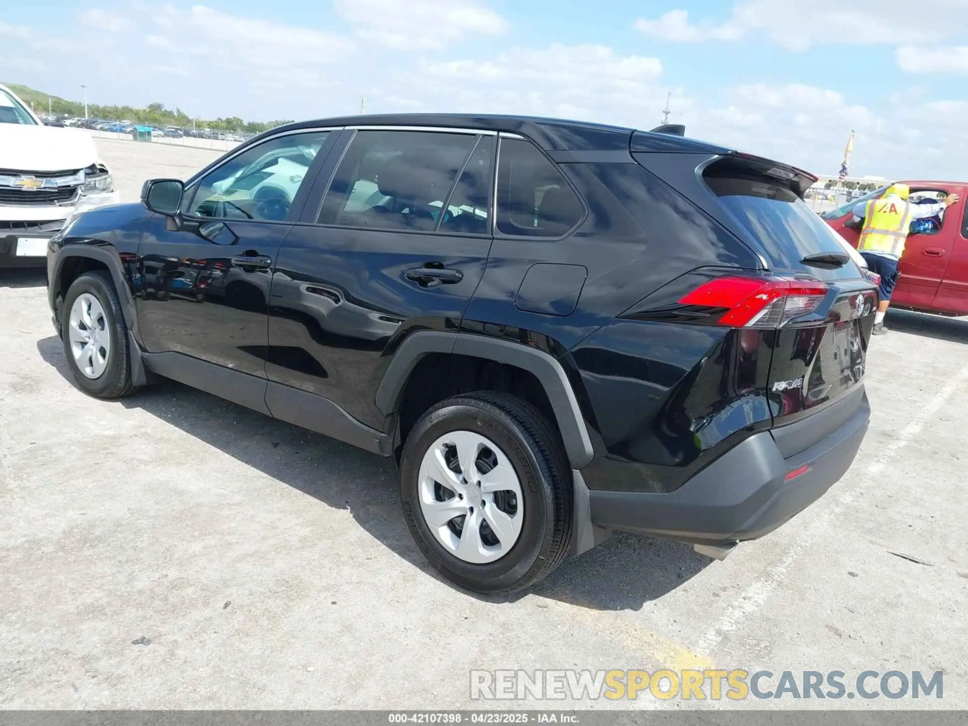 3 fotografías del automóvil dañado 2T3H1RFV6RC287250 TOYOTA RAV4 2024