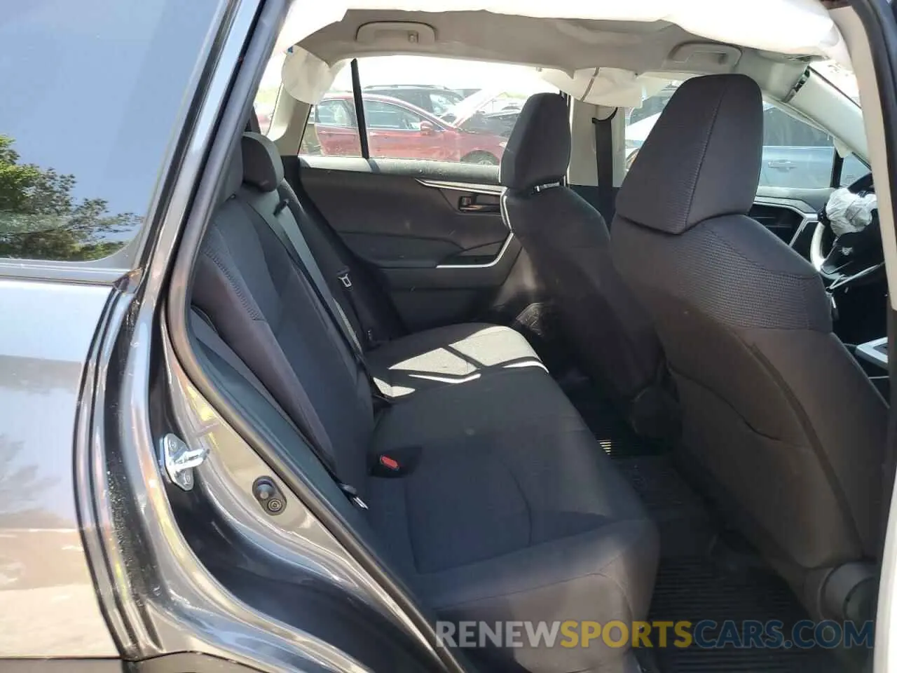 12 fotografías del automóvil dañado 2T3H1RFV7RC256086 TOYOTA RAV4 2024