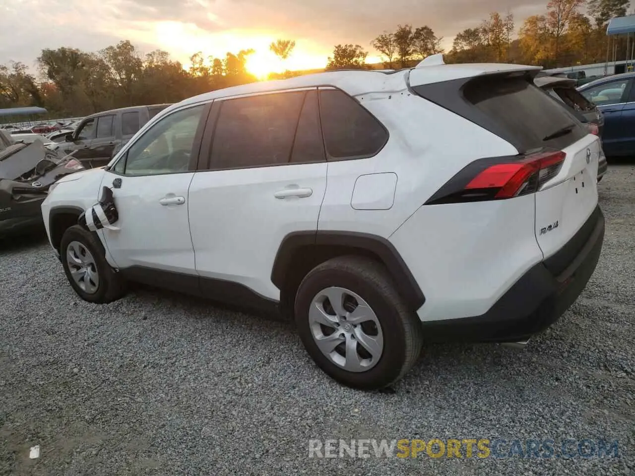 2 fotografías del automóvil dañado 2T3H1RFV7RW309318 TOYOTA RAV4 2024