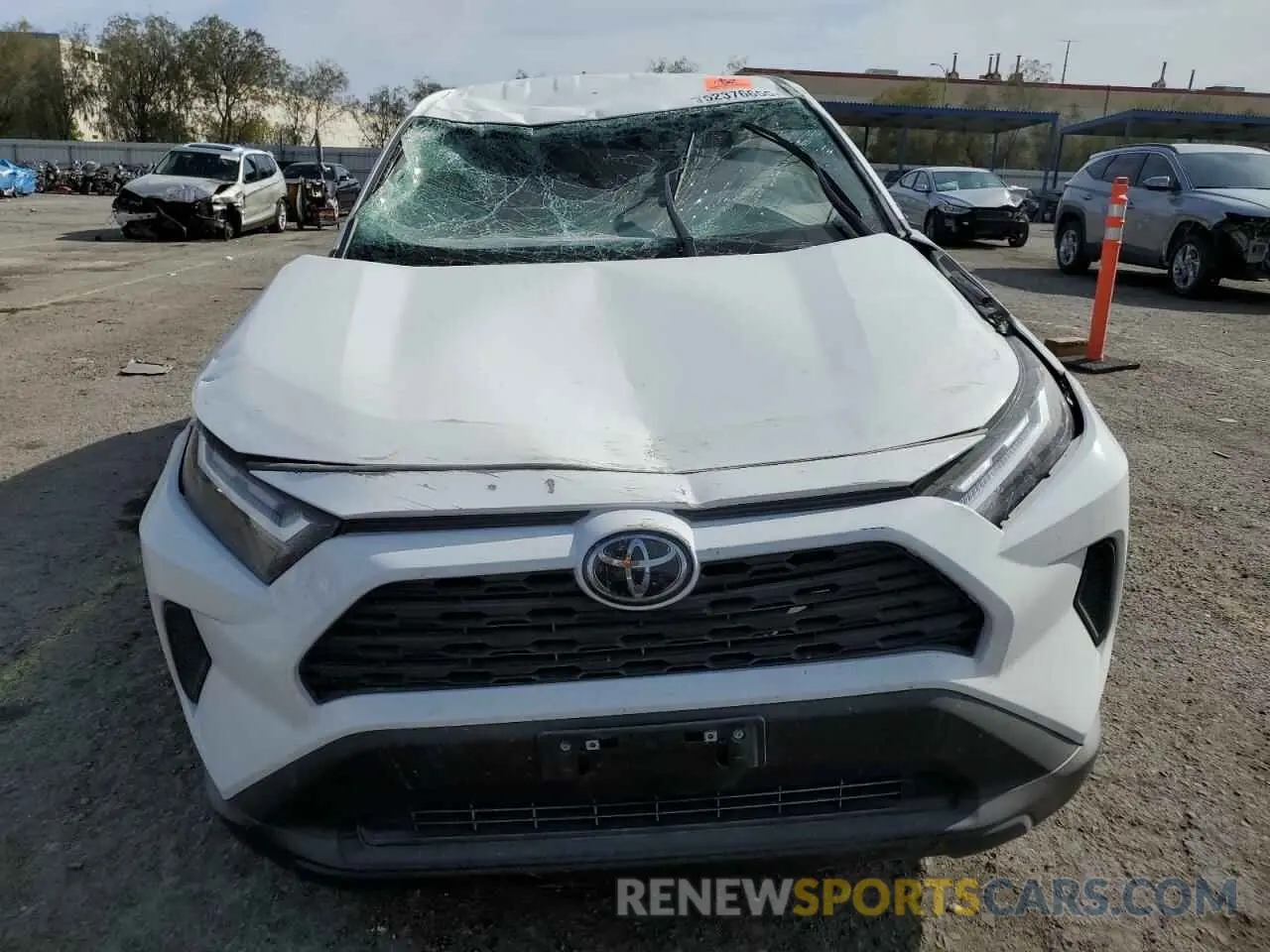 5 fotografías del automóvil dañado 2T3H1RFV7RW315846 TOYOTA RAV4 2024