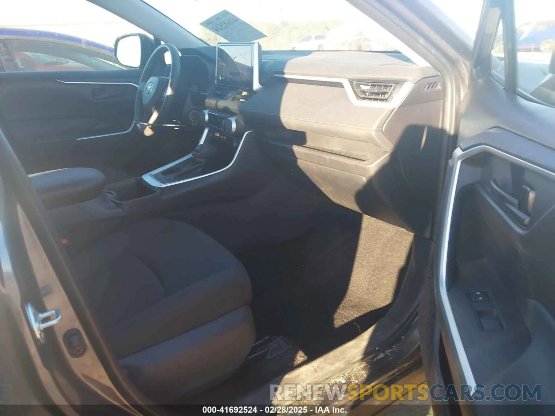 5 fotografías del automóvil dañado 2T3H1RFV8RC297407 TOYOTA RAV4 2024