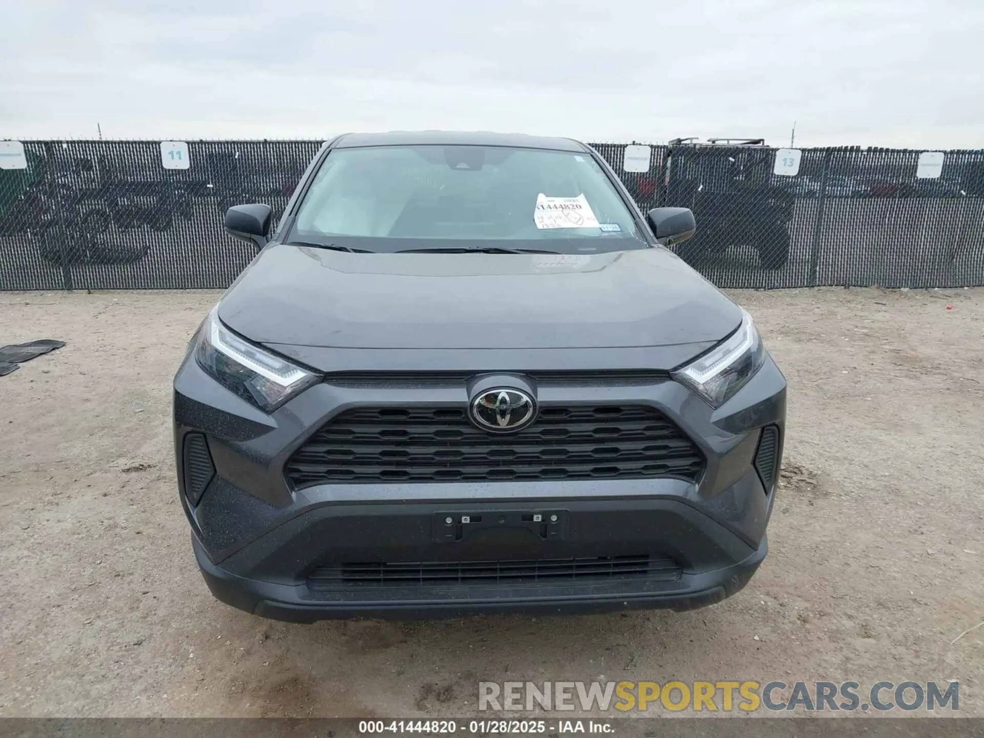 11 fotografías del automóvil dañado 2T3H1RFV8RC301133 TOYOTA RAV4 2024