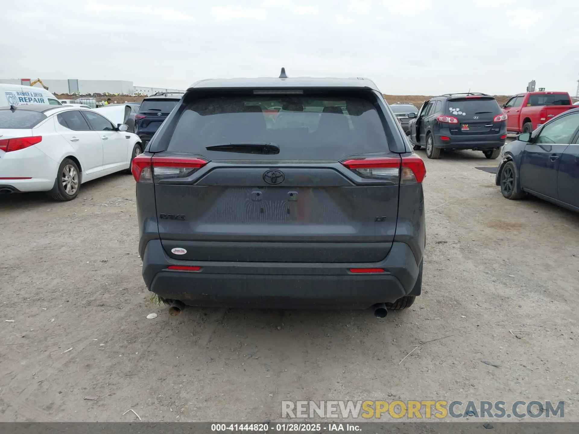 15 fotografías del automóvil dañado 2T3H1RFV8RC301133 TOYOTA RAV4 2024