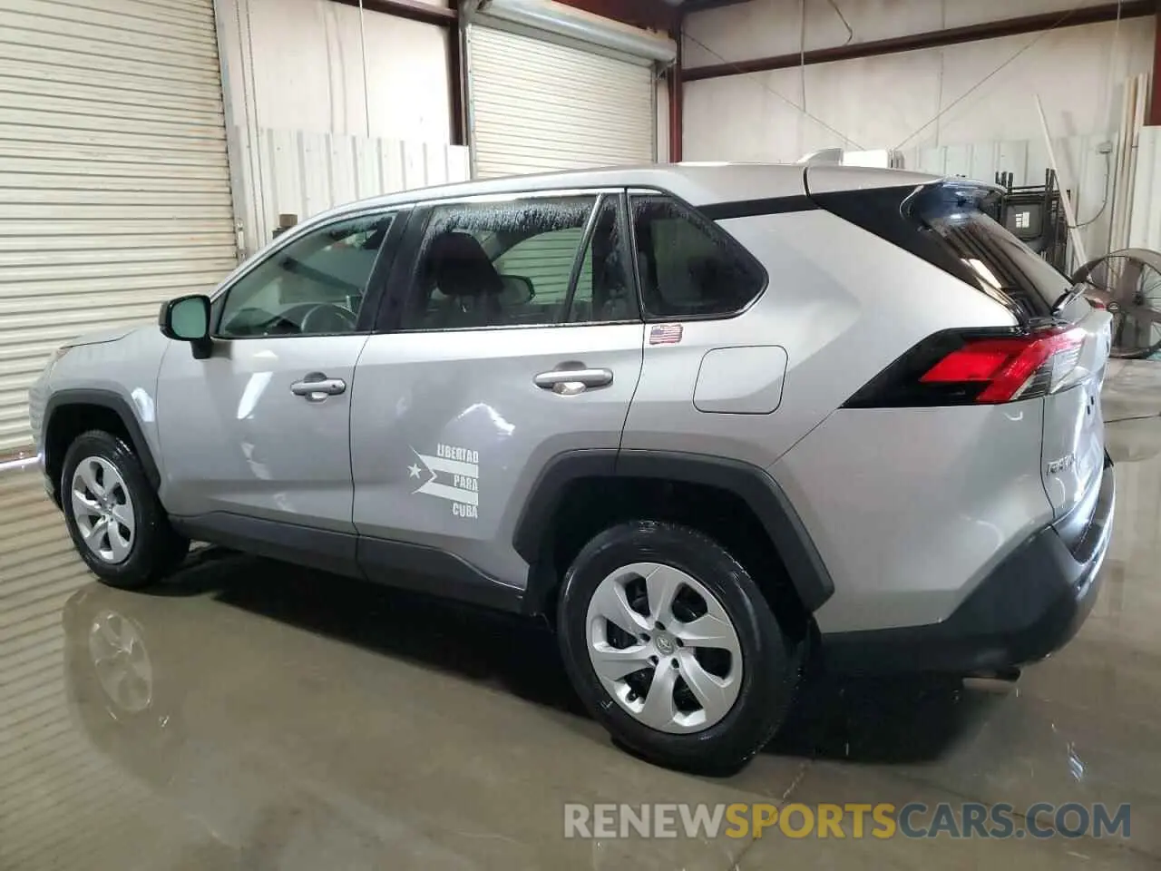 2 fotografías del automóvil dañado 2T3H1RFV9RC264772 TOYOTA RAV4 2024